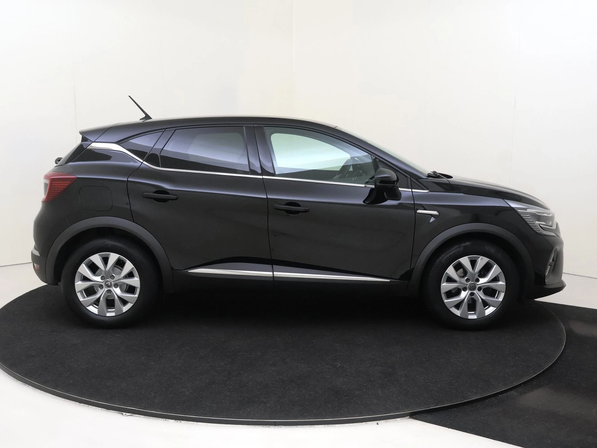Renault-Captur-image-8