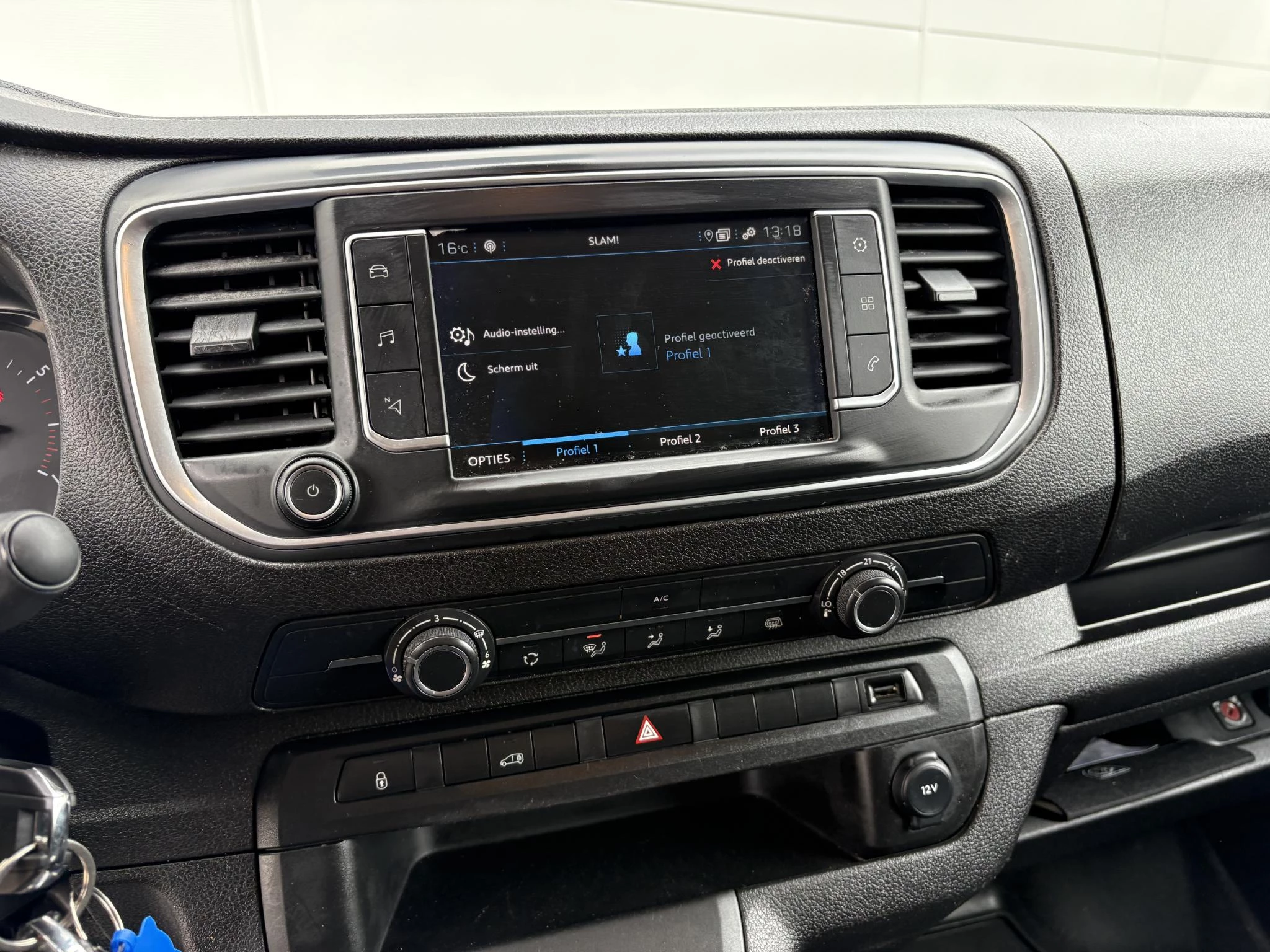 Peugeot-Expert-image-13