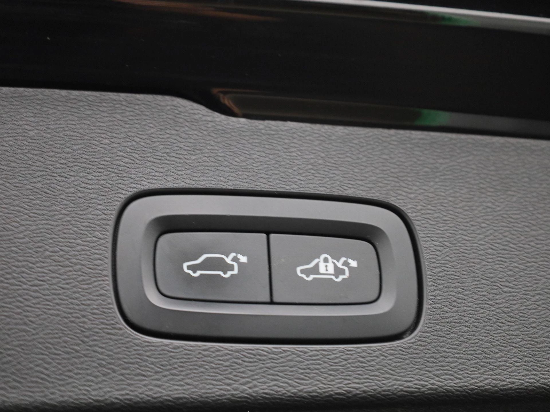 Volvo V60 2.0 T6 Recharge AWD Inscription