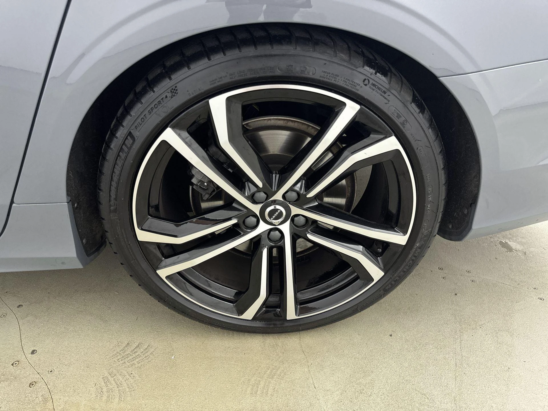 Volvo V90 2.0 B5 R-Design 251PK