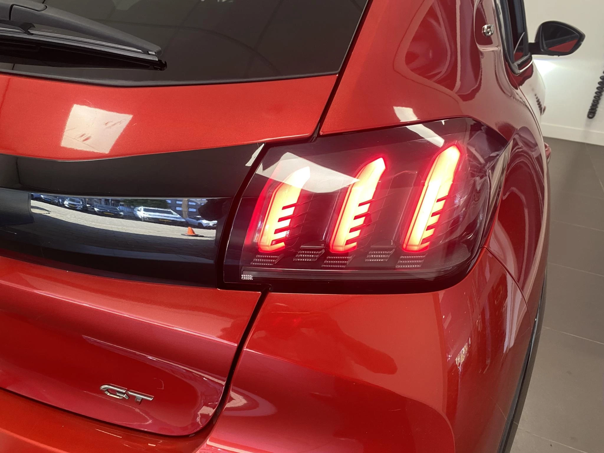 Peugeot-208-image-5