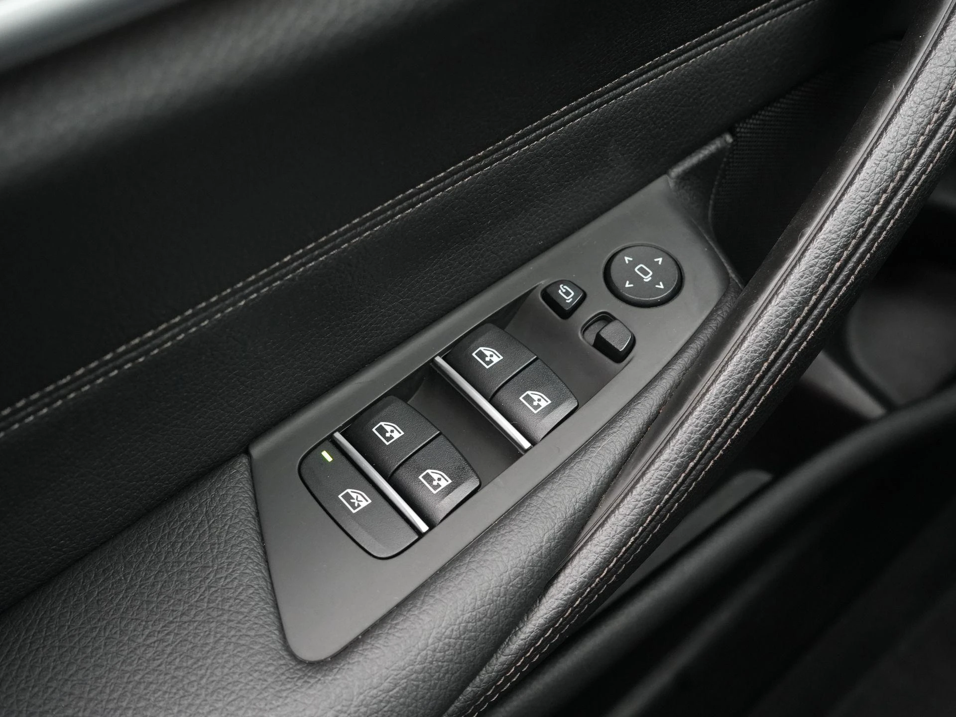 BMW-5 Serie-image-35