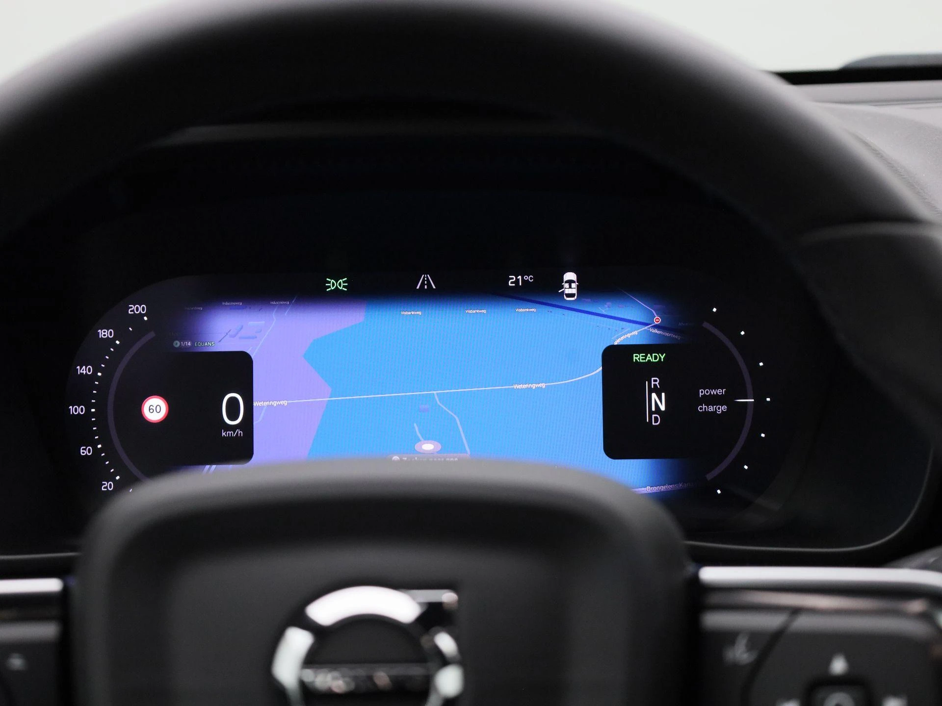 Volvo-XC40-image-7