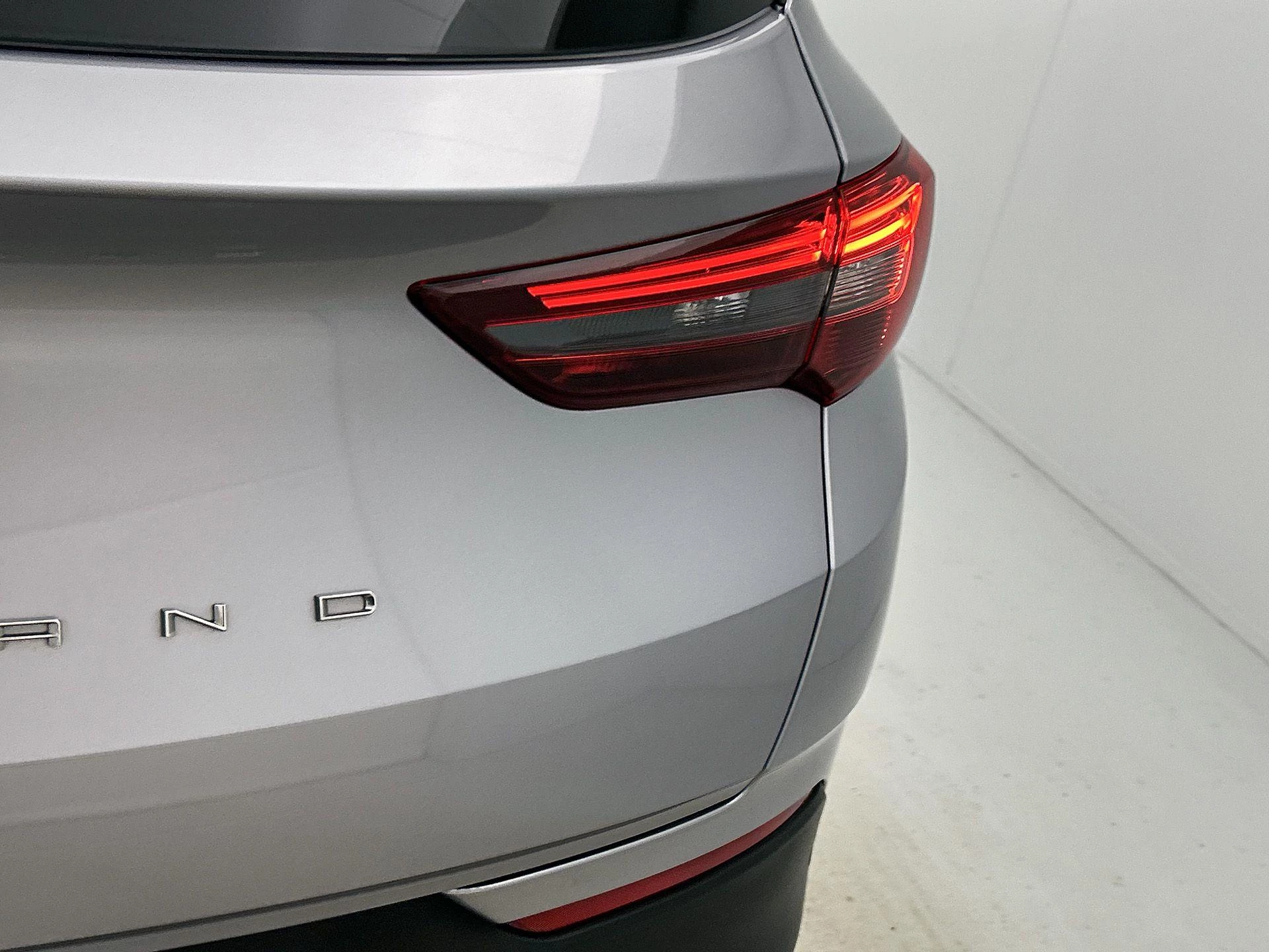 Opel-Grandland-image-13