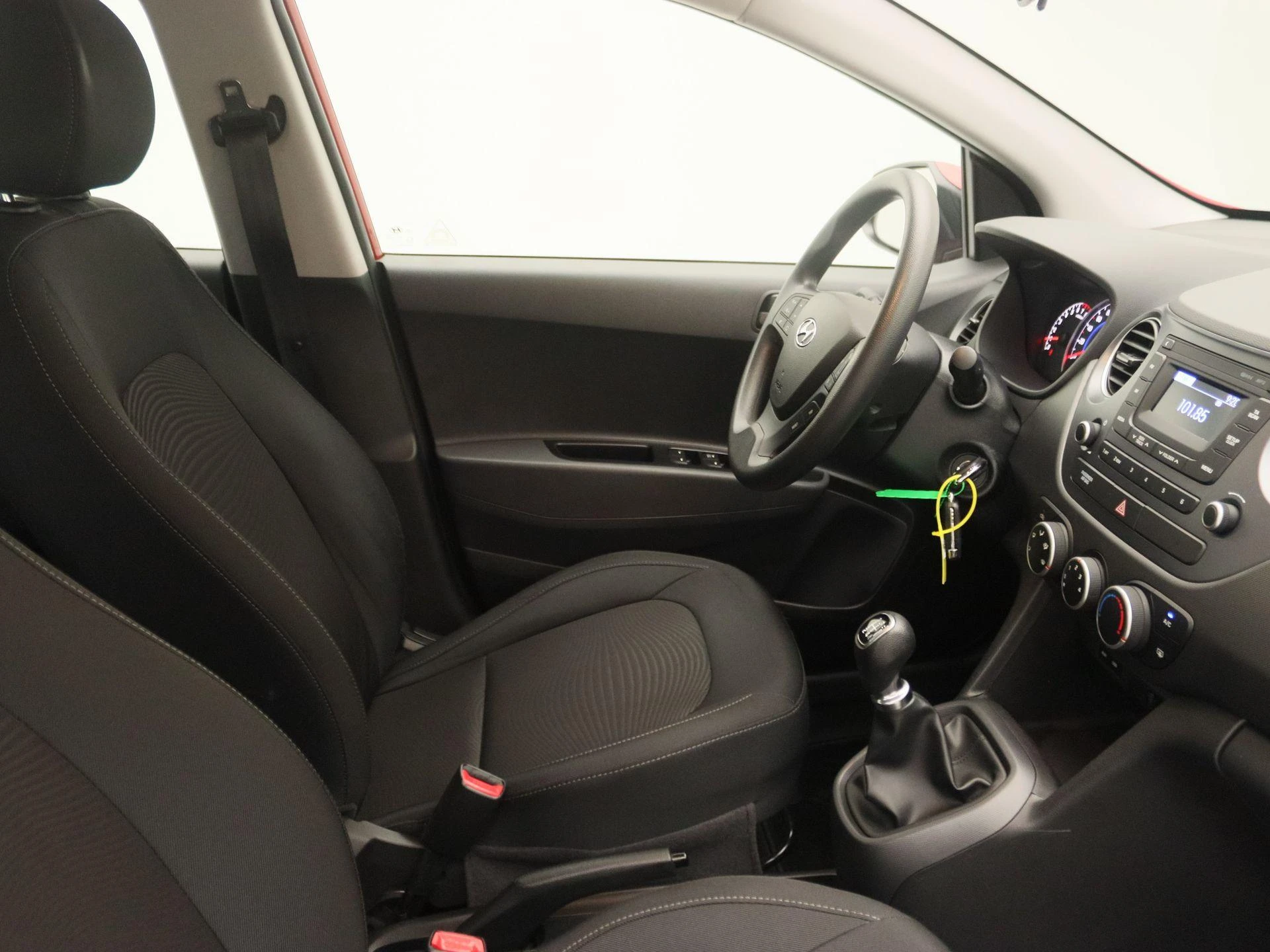 Hyundai-i10-image-22