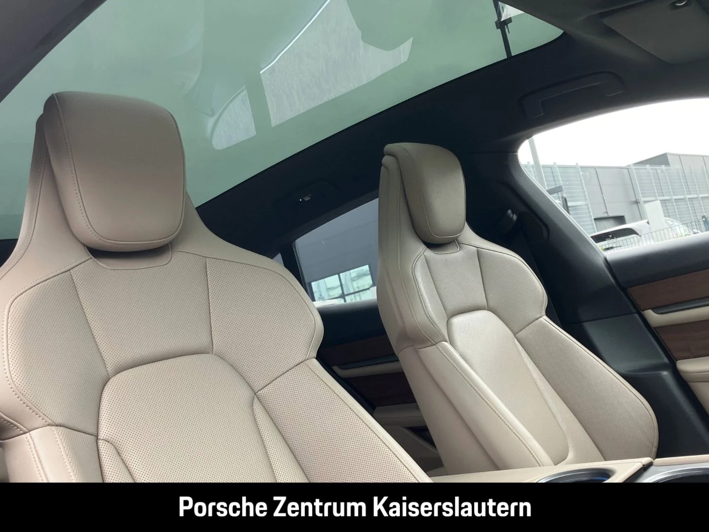 Porsche Taycan 4S Sport Turismo Burmester Surround-View -