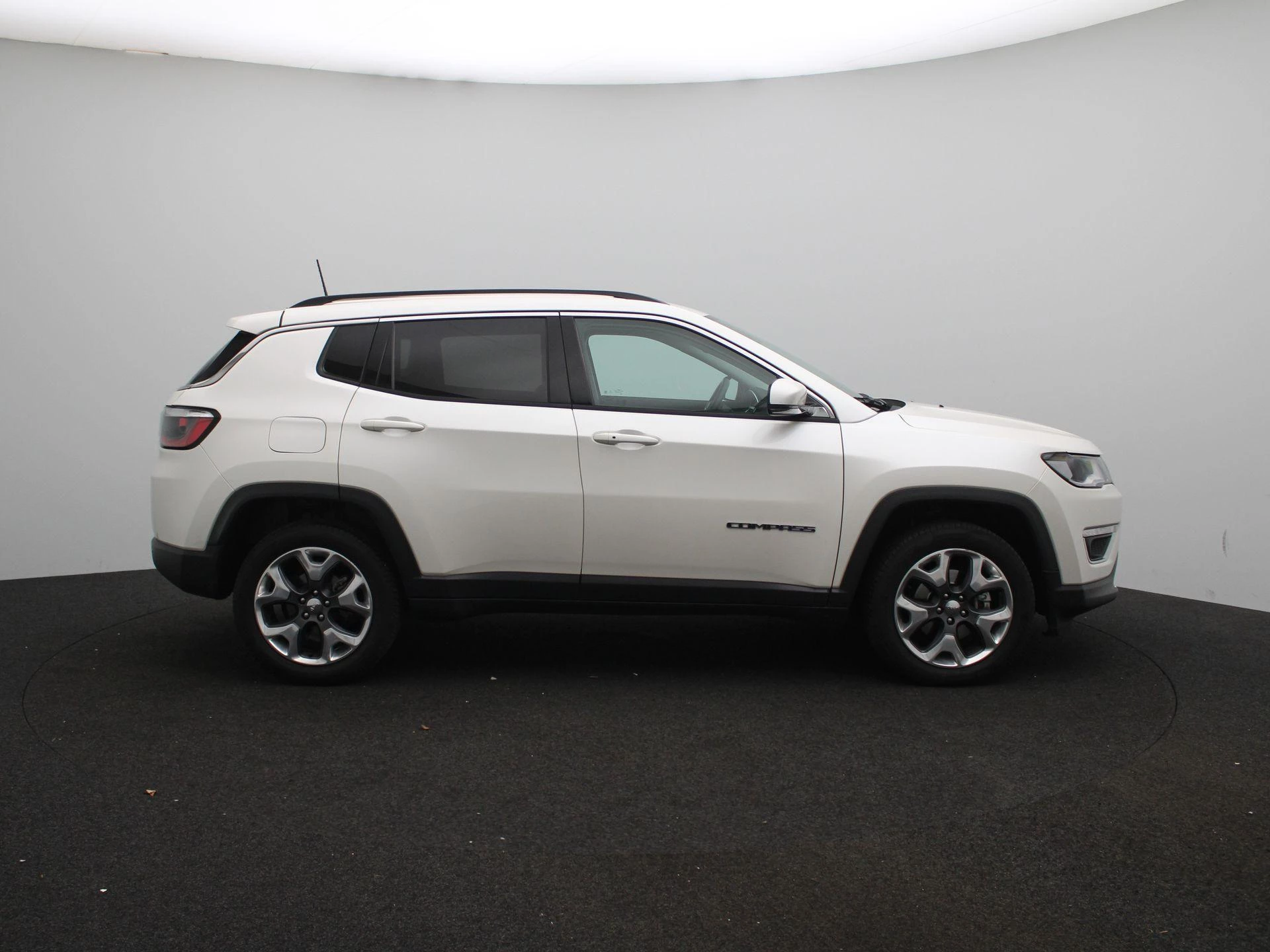 Jeep-Compass-image-5