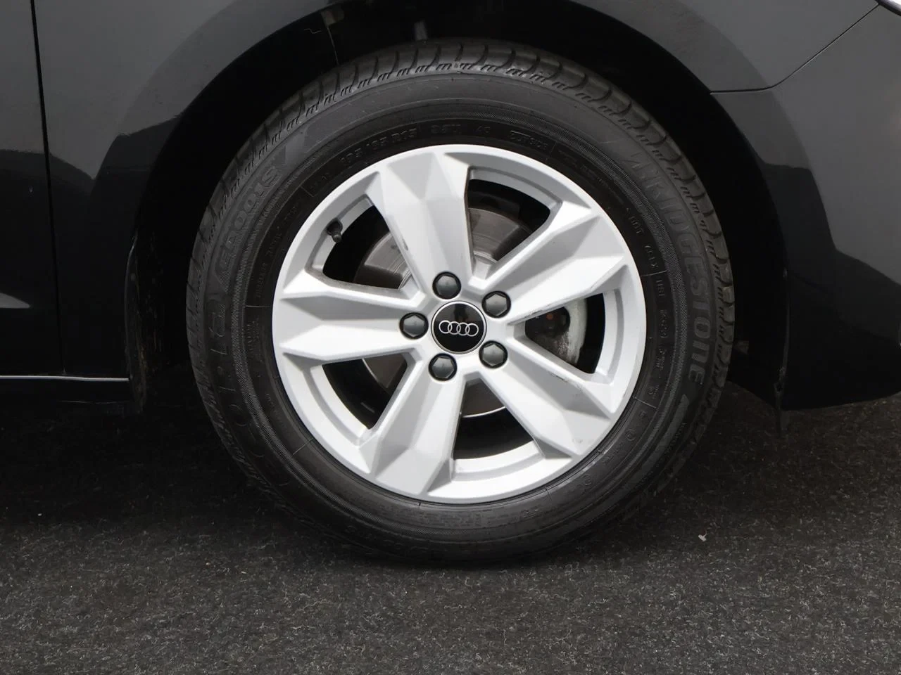 Audi-A1 Sportback-image-7