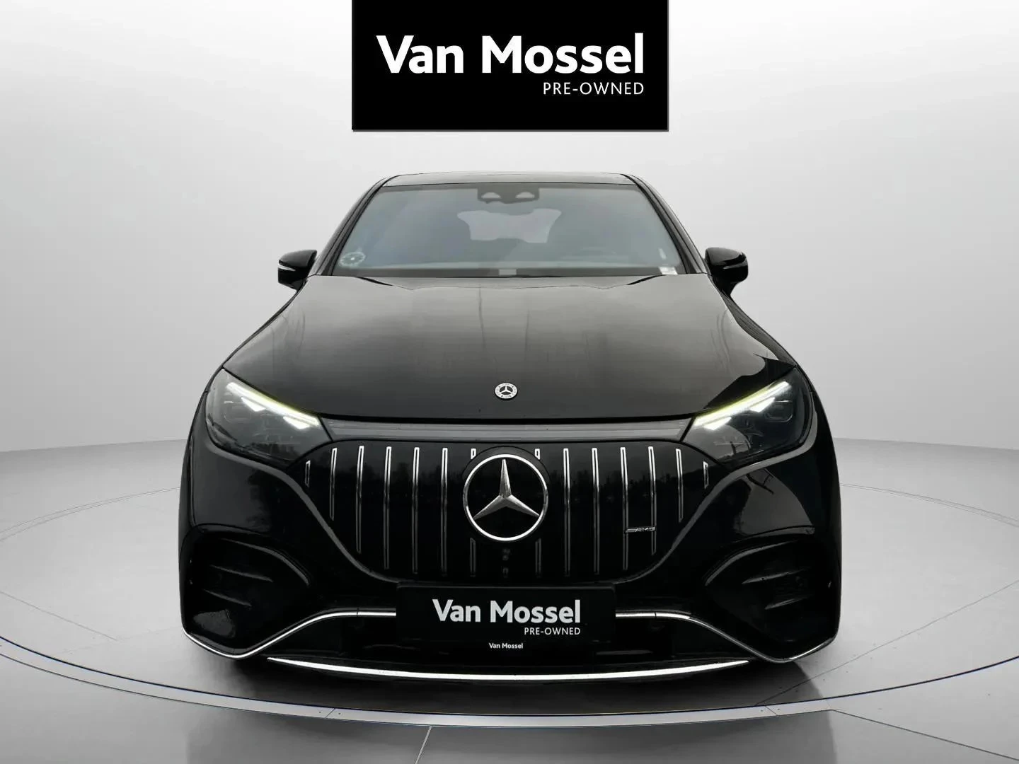 Mercedes-Benz-EQE-image-1