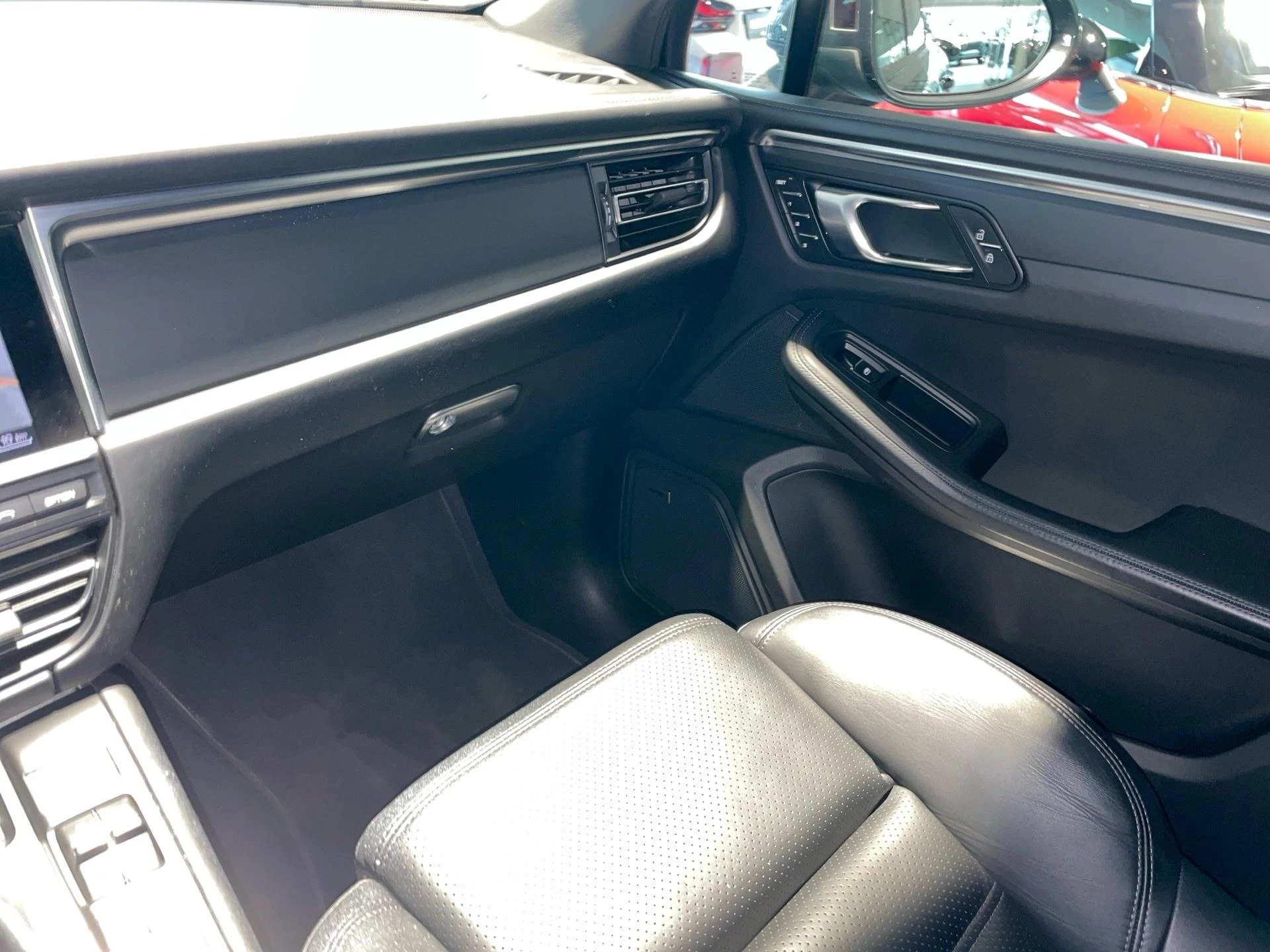 Porsche-Macan-image-8