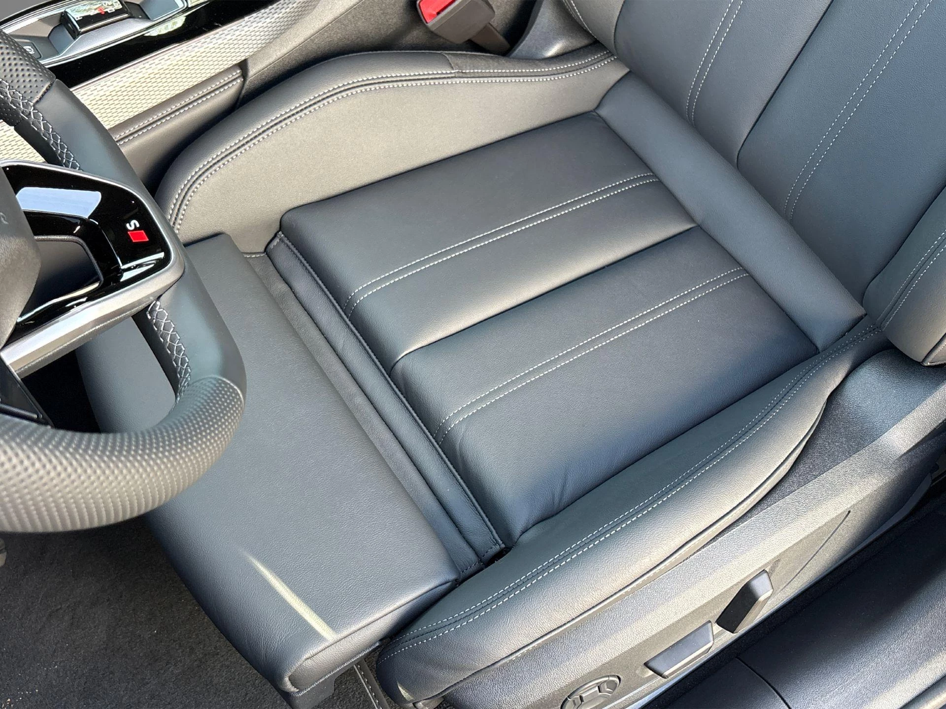 Audi A6 Limousine 2.0 e-hybrid quattro S edition Competition