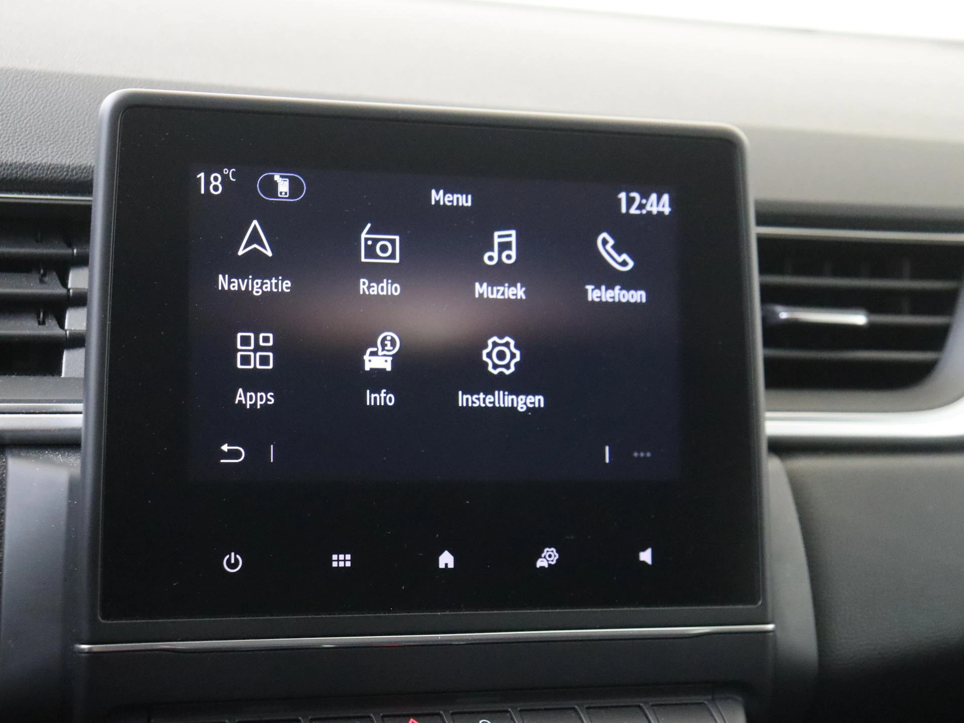 Renault-Captur-image-16