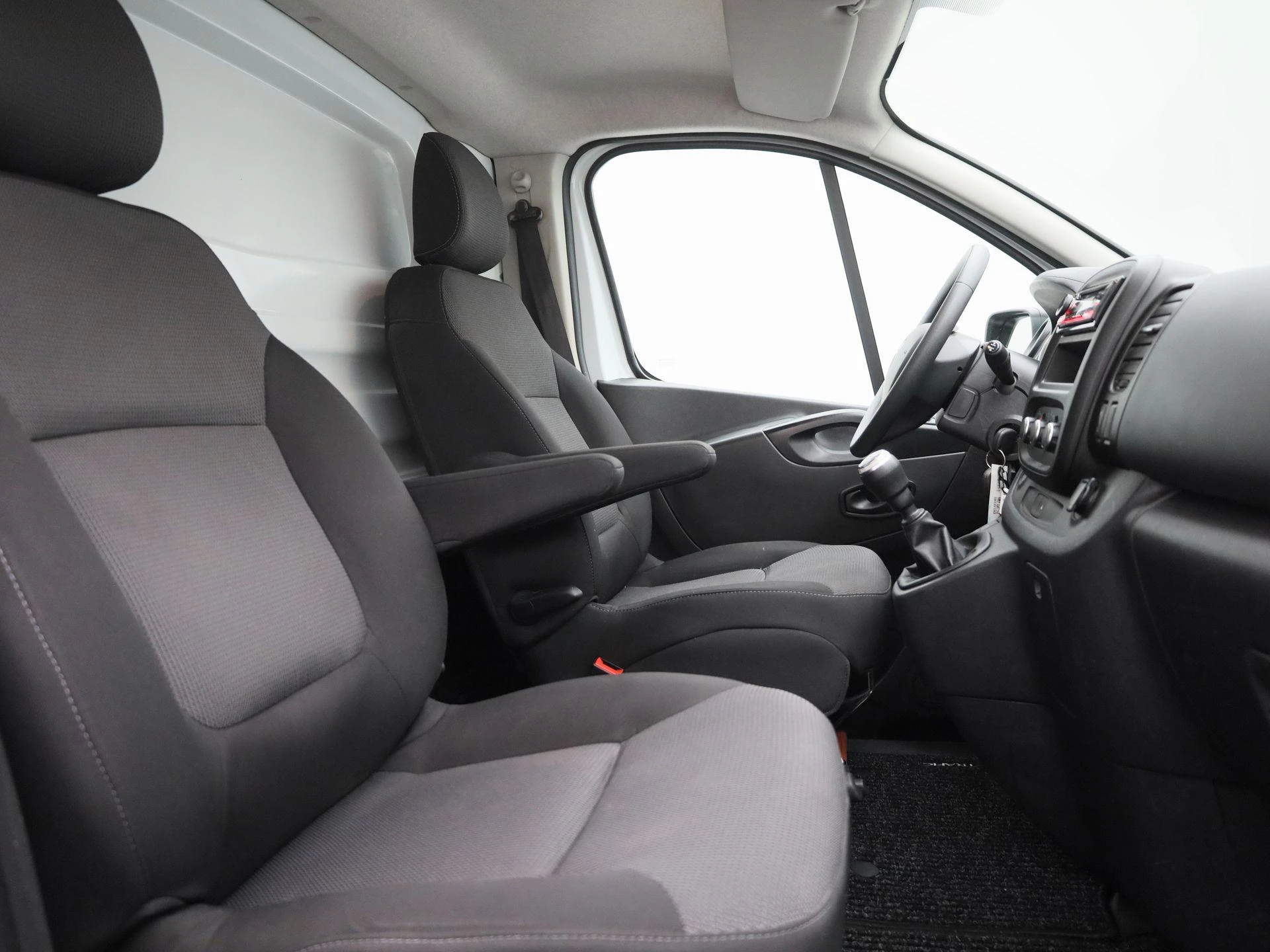 Renault-Trafic-image-31