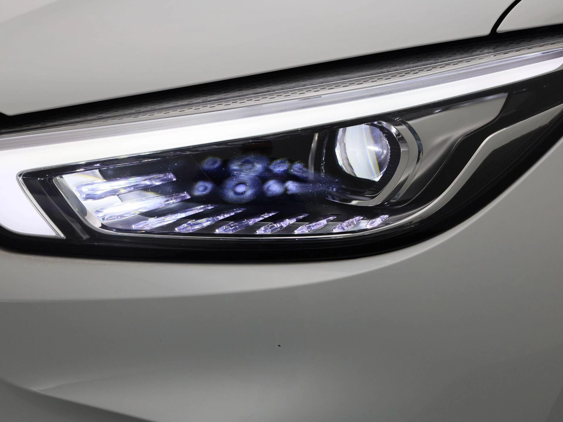 MG-ZS EV-image-13