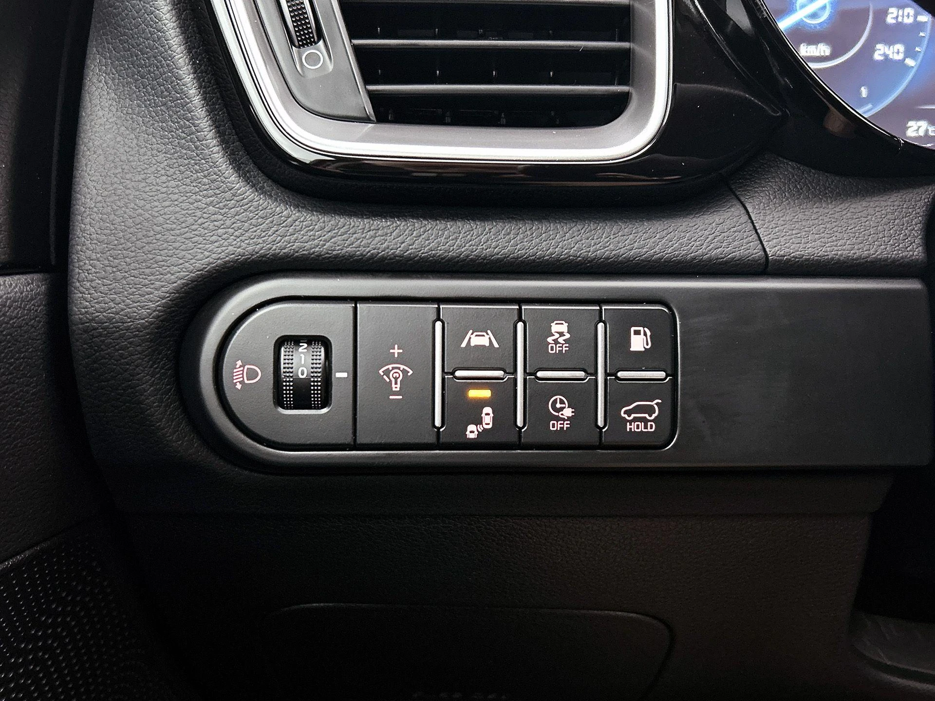 Kia-Ceed Sportswagon-image-30