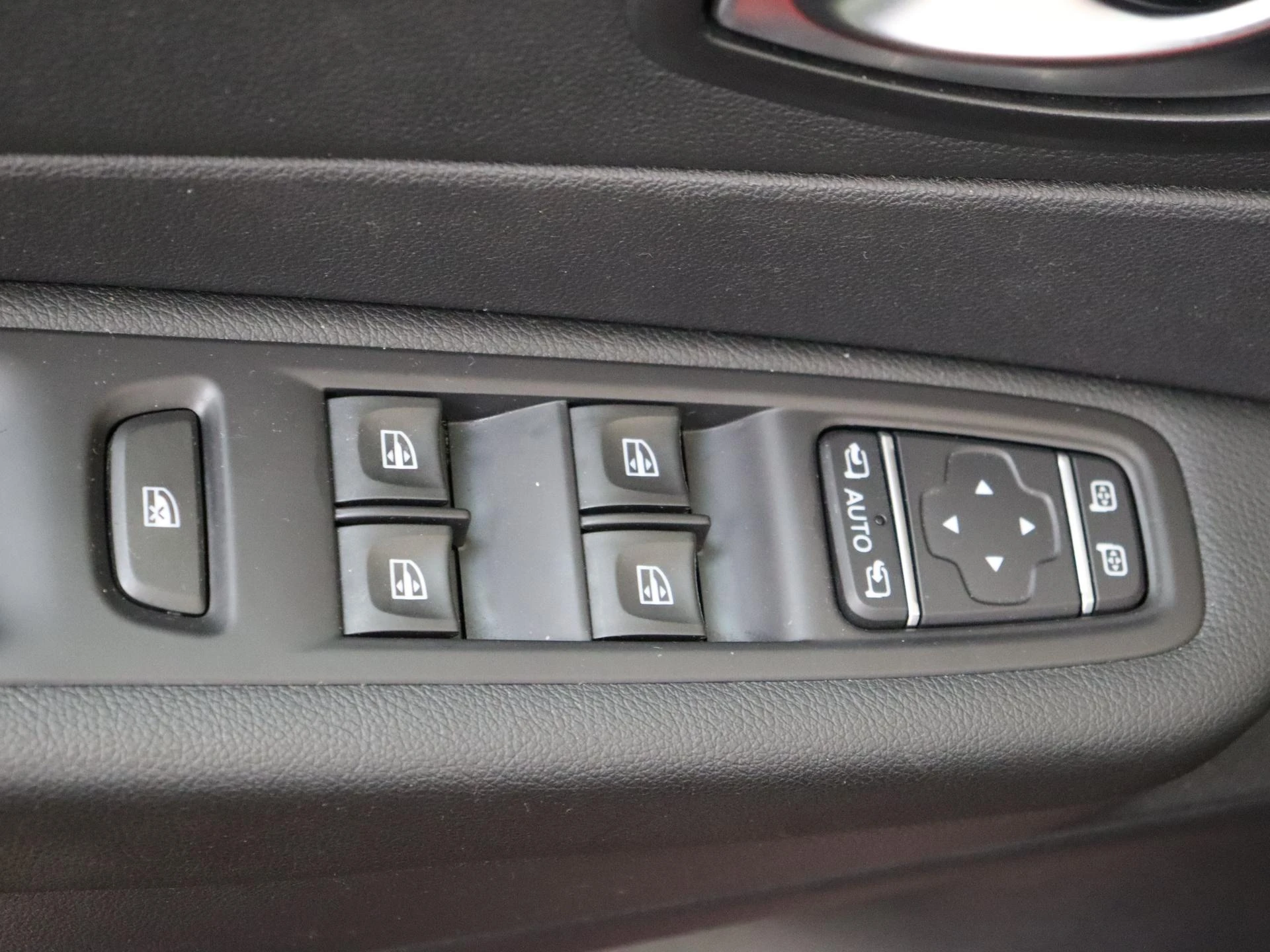 Renault-Captur-image-24