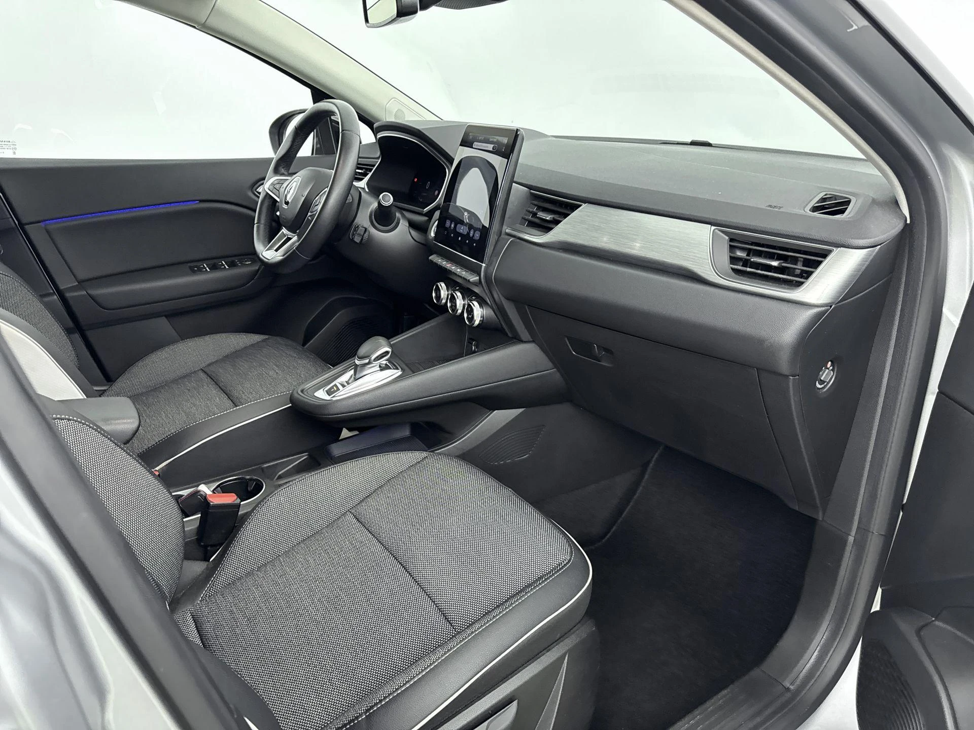 Renault-Captur-image-17