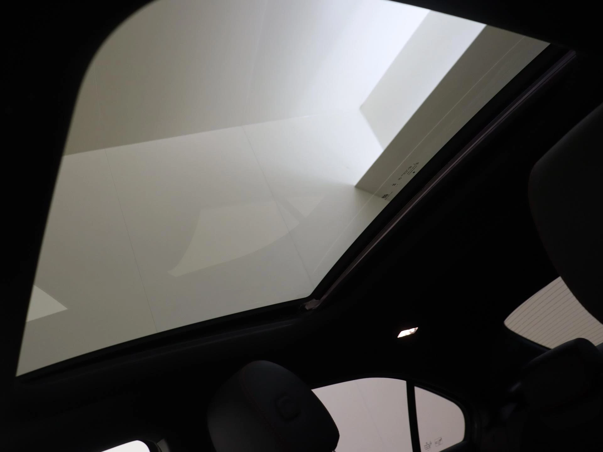 Mercedes-Benz A-Klasse 250 e Business Solution AMG