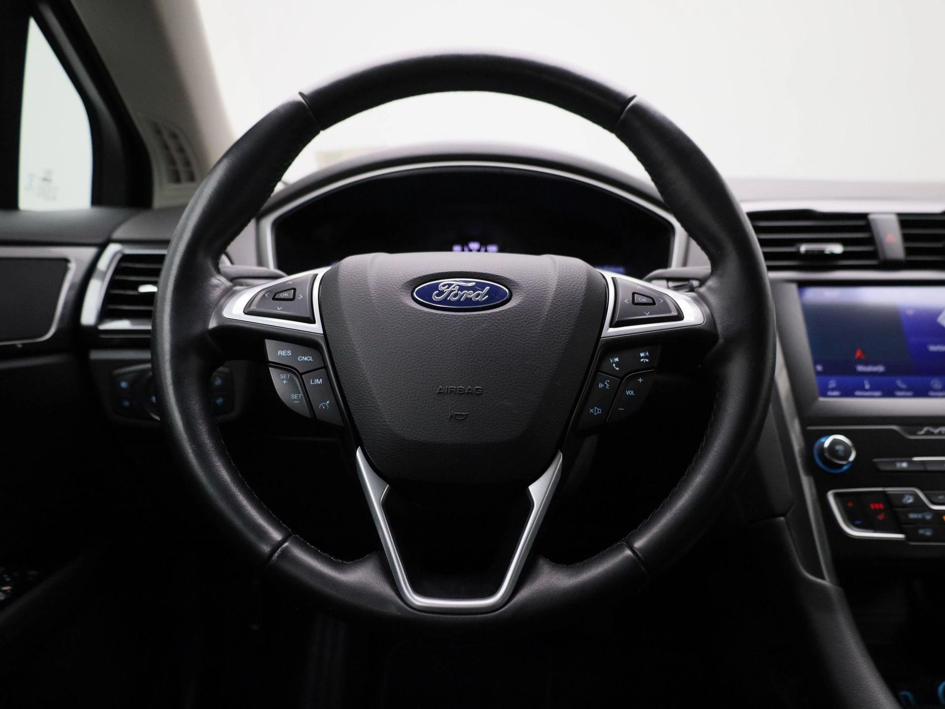 Ford Mondeo Clipper 2.0 HEV 140kW Aut. Business Class