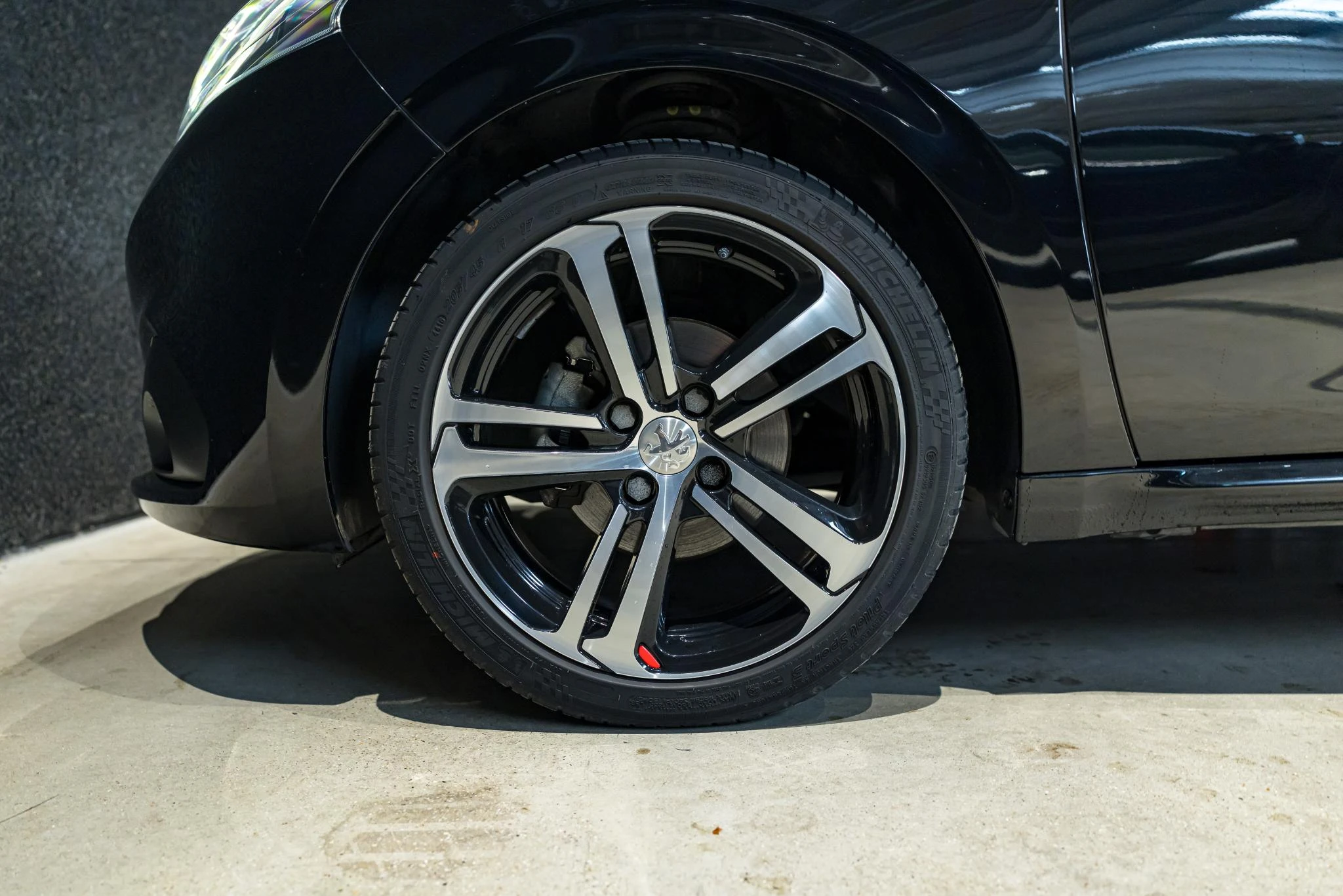 Peugeot-208-image-25