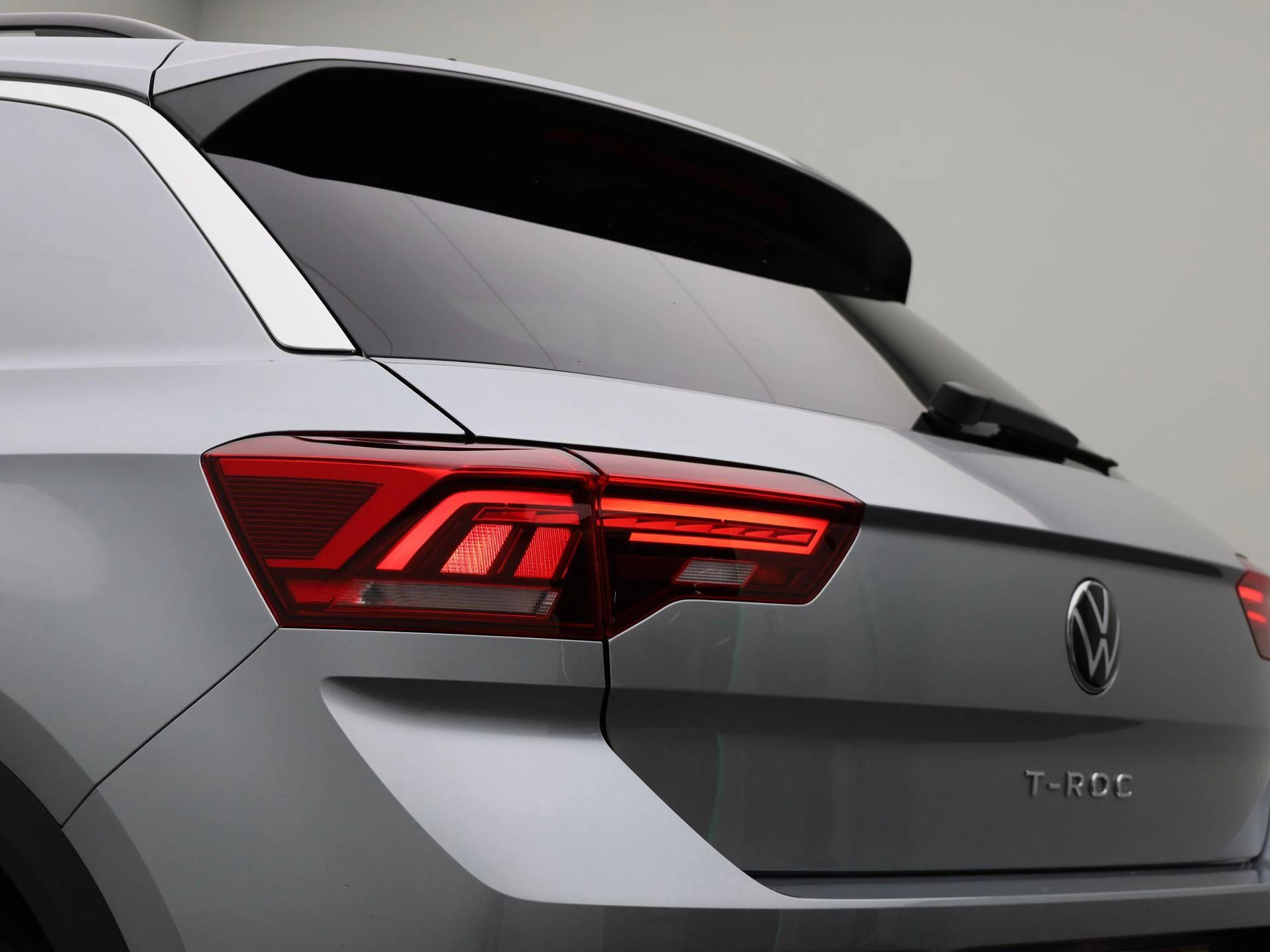 Volkswagen-T-Roc-image-34