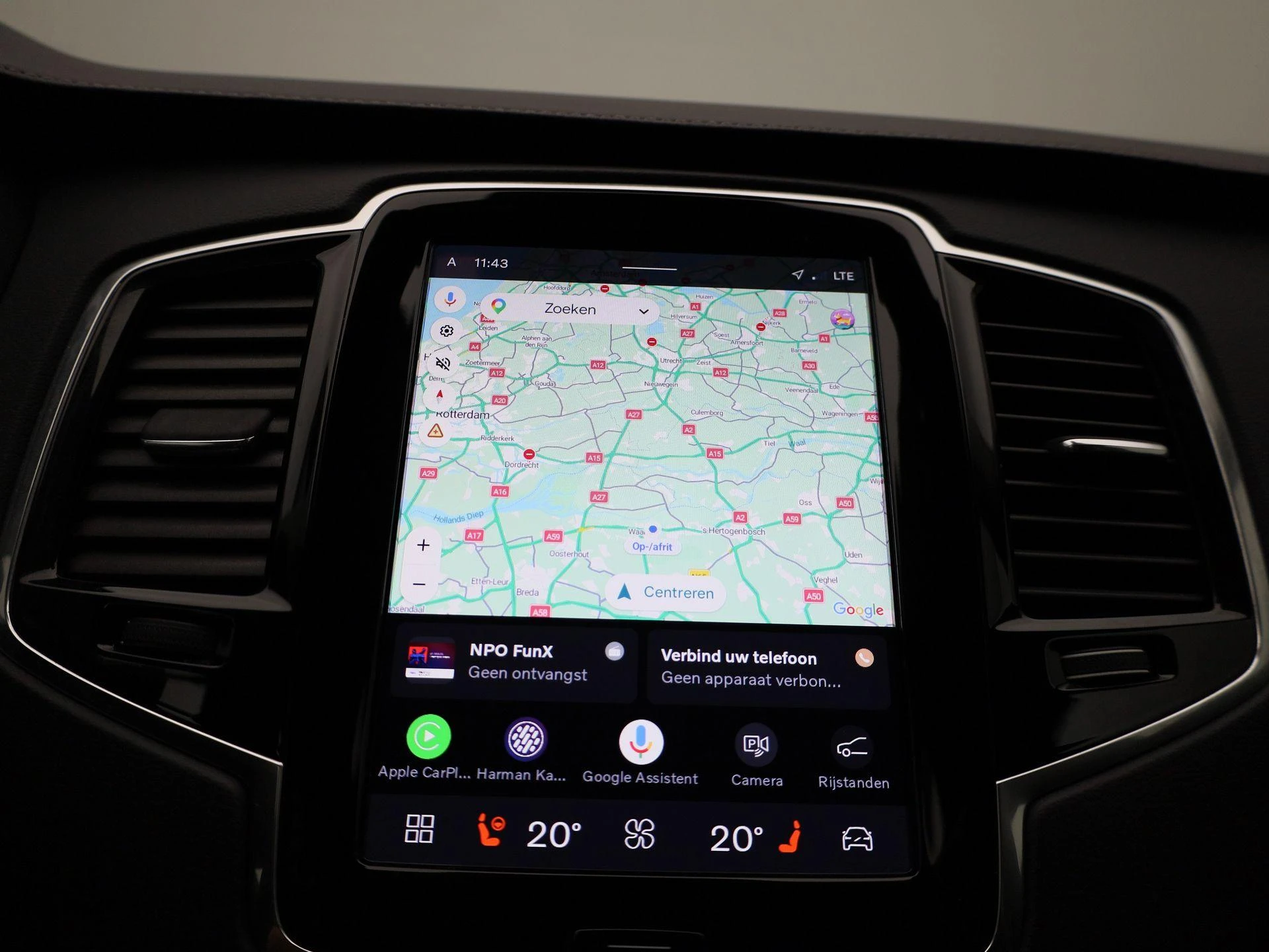 Volvo-XC90-image-18