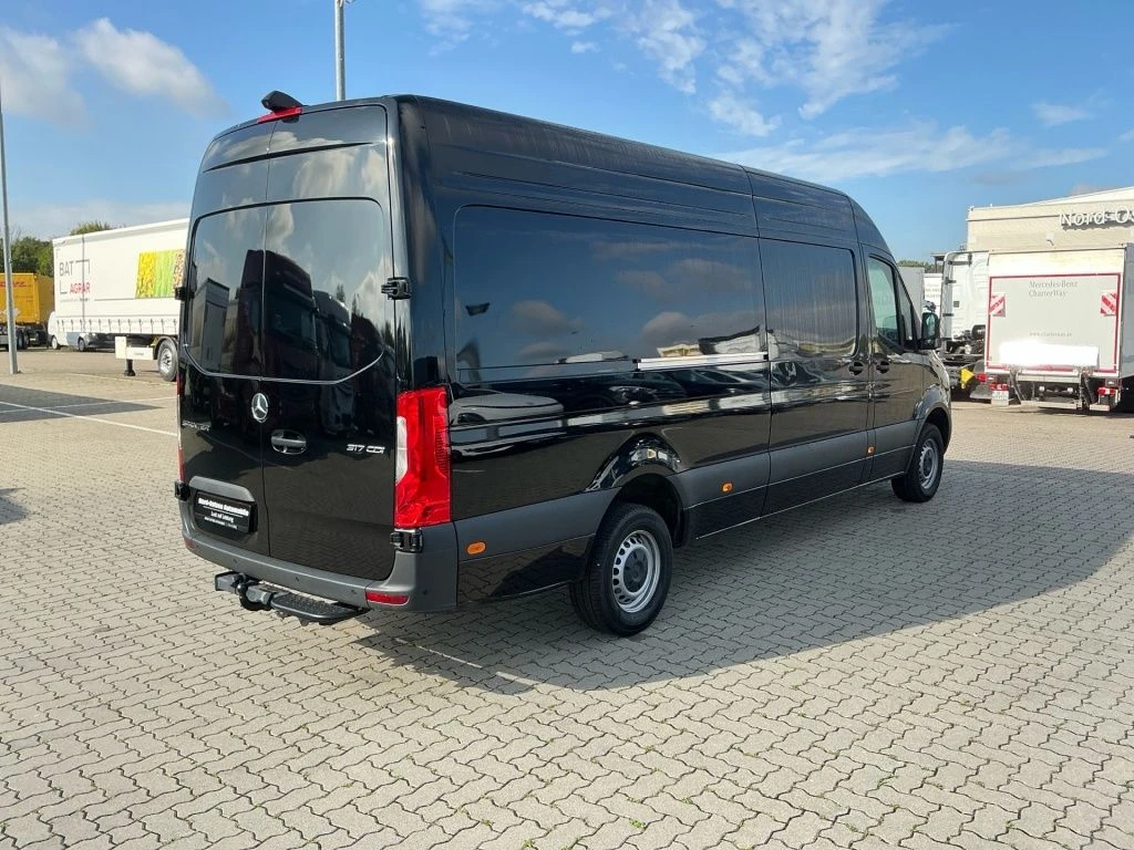Mercedes-Benz-Sprinter 317-image-6