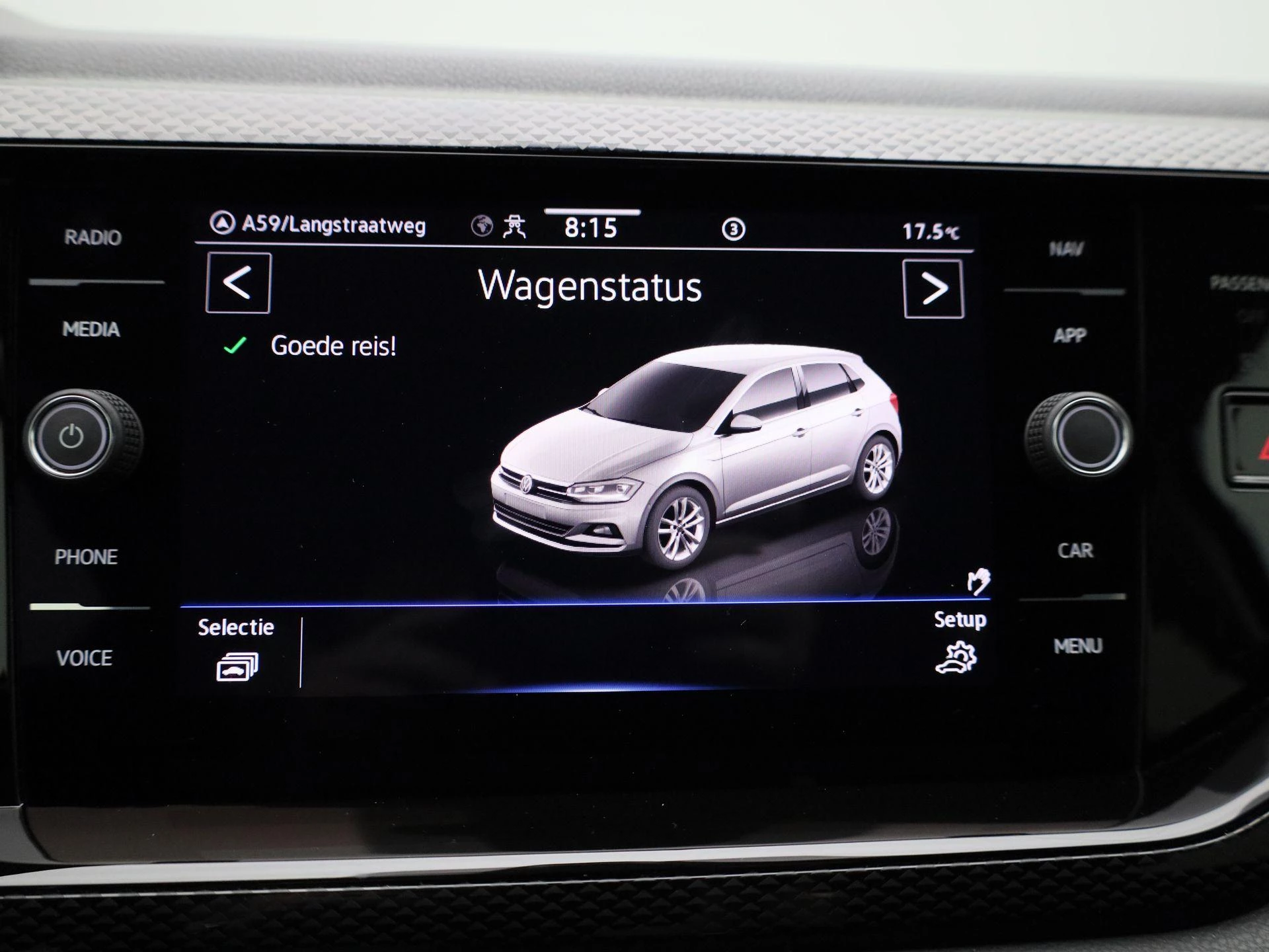 Volkswagen-Polo-image-24