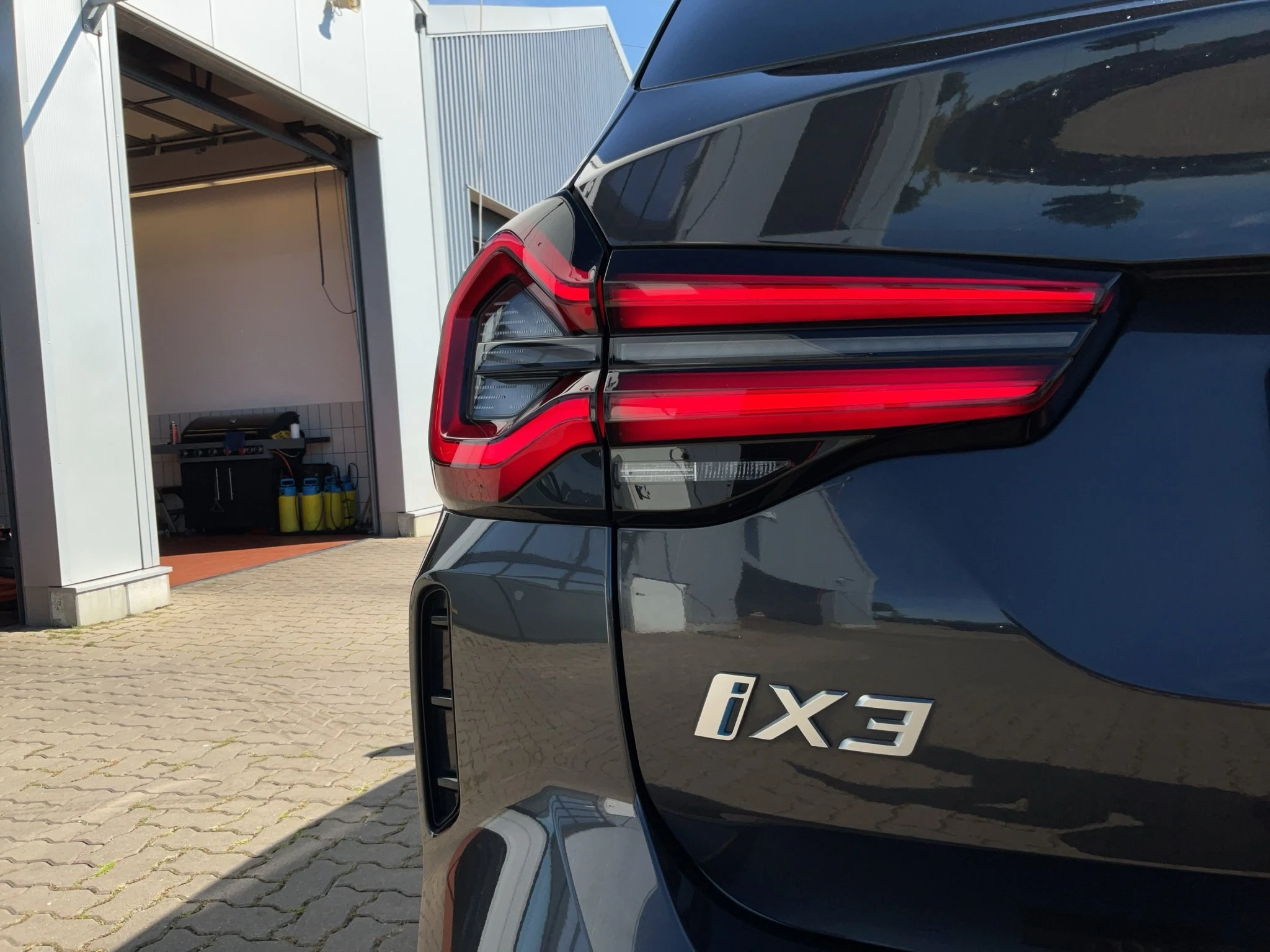 BMW-iX3-image-22