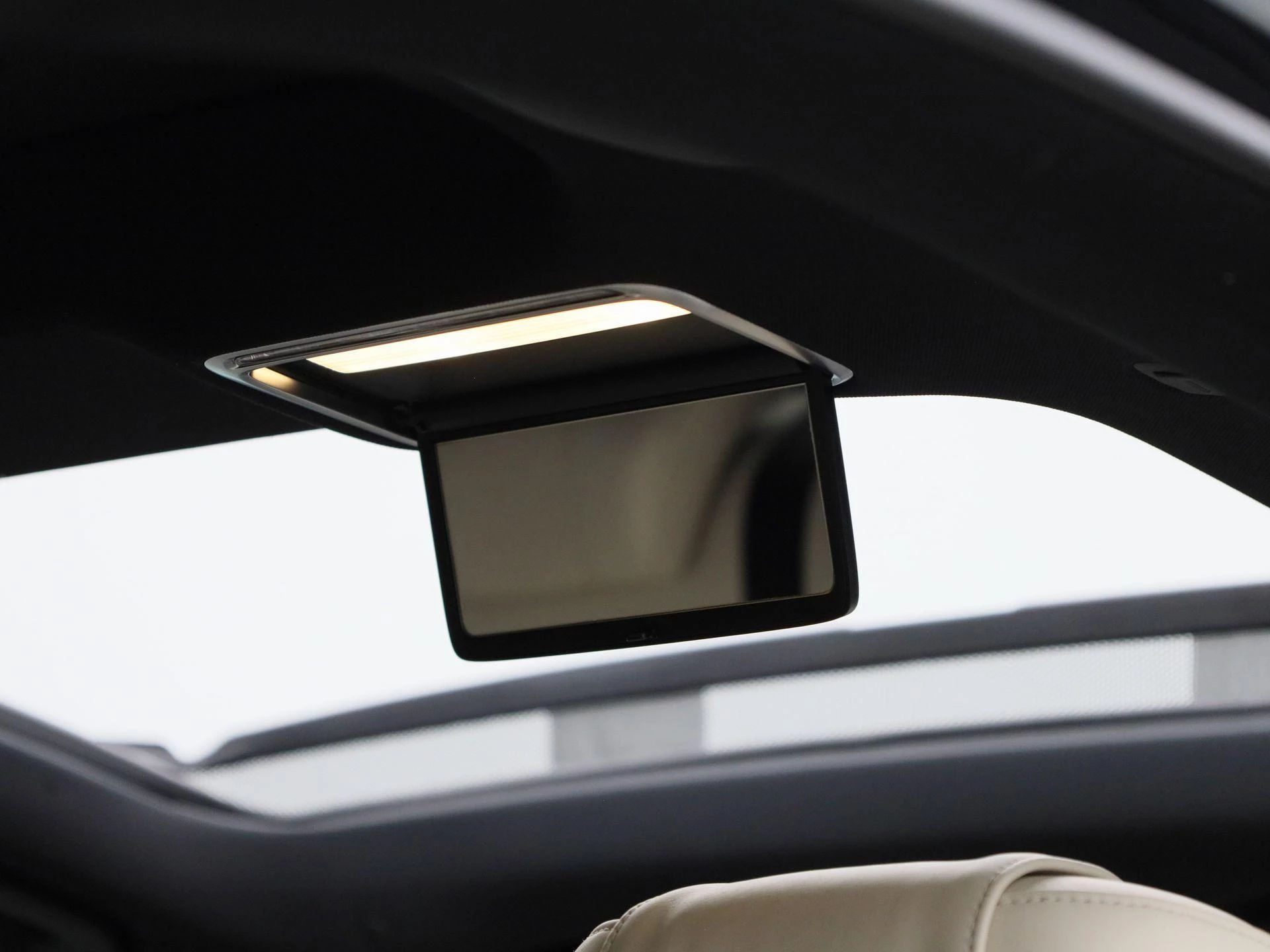 Mercedes-Benz-S-Klasse-image-64