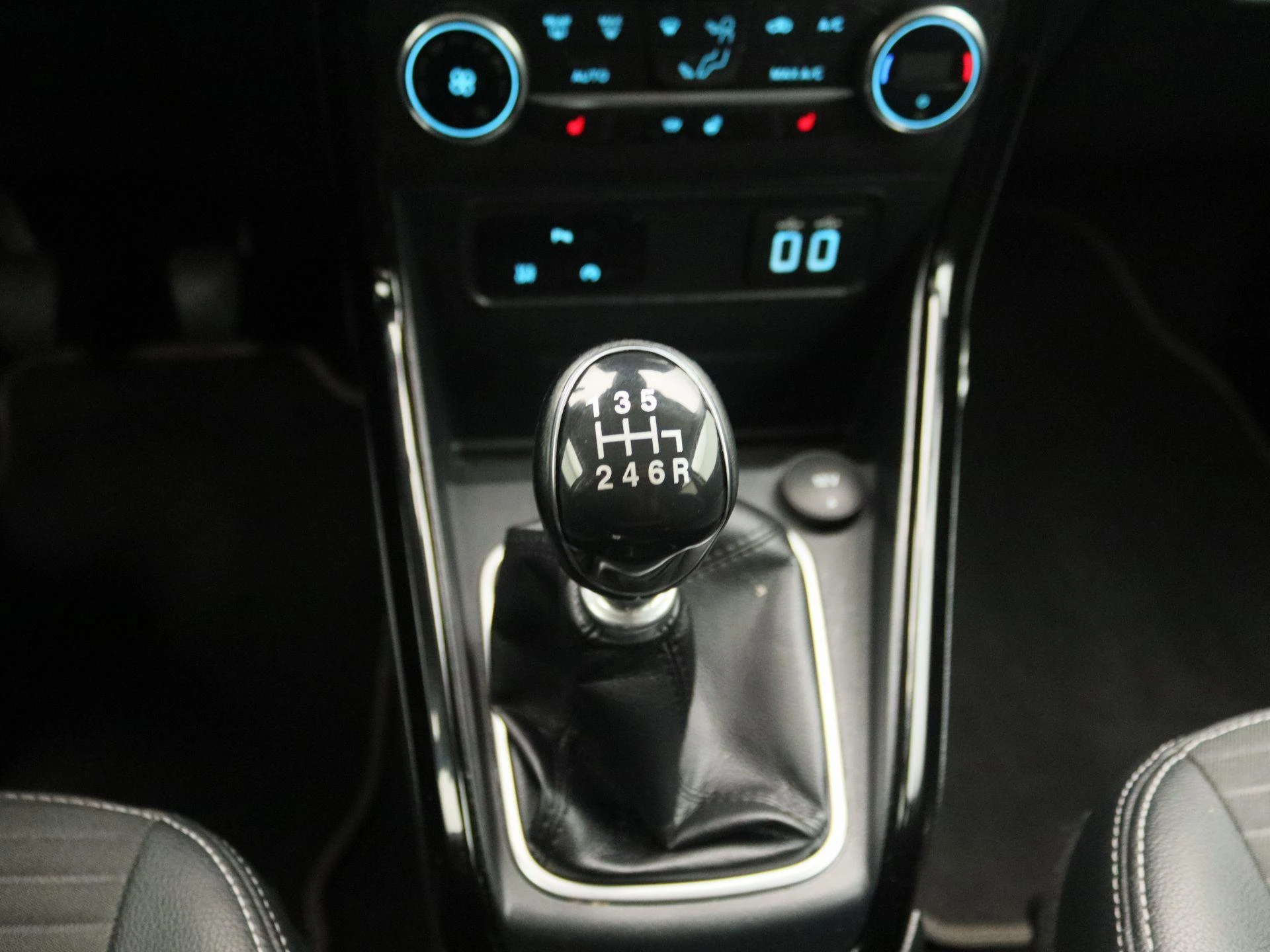 Ford-EcoSport-image-10