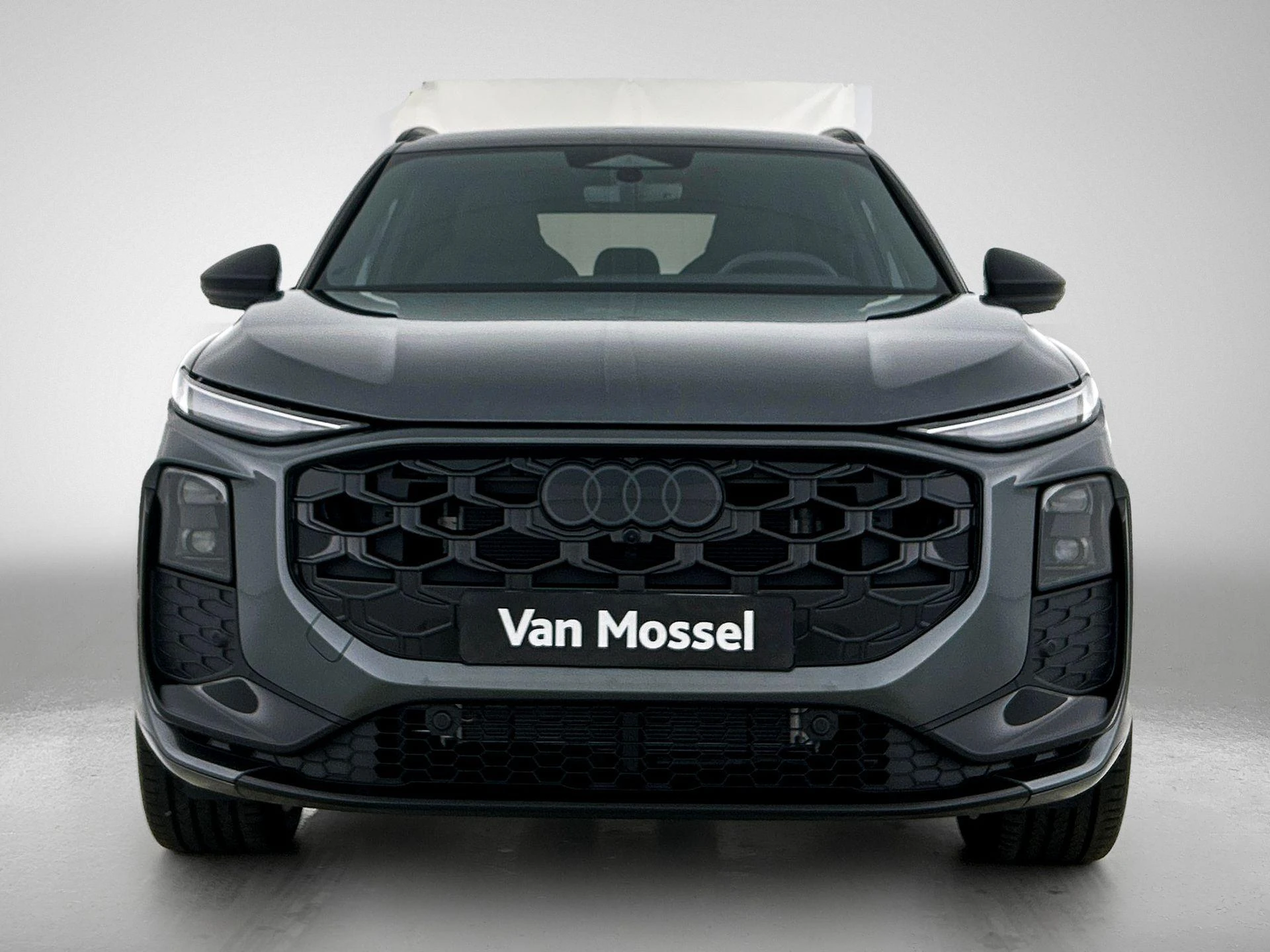 Audi-Q3-image-4