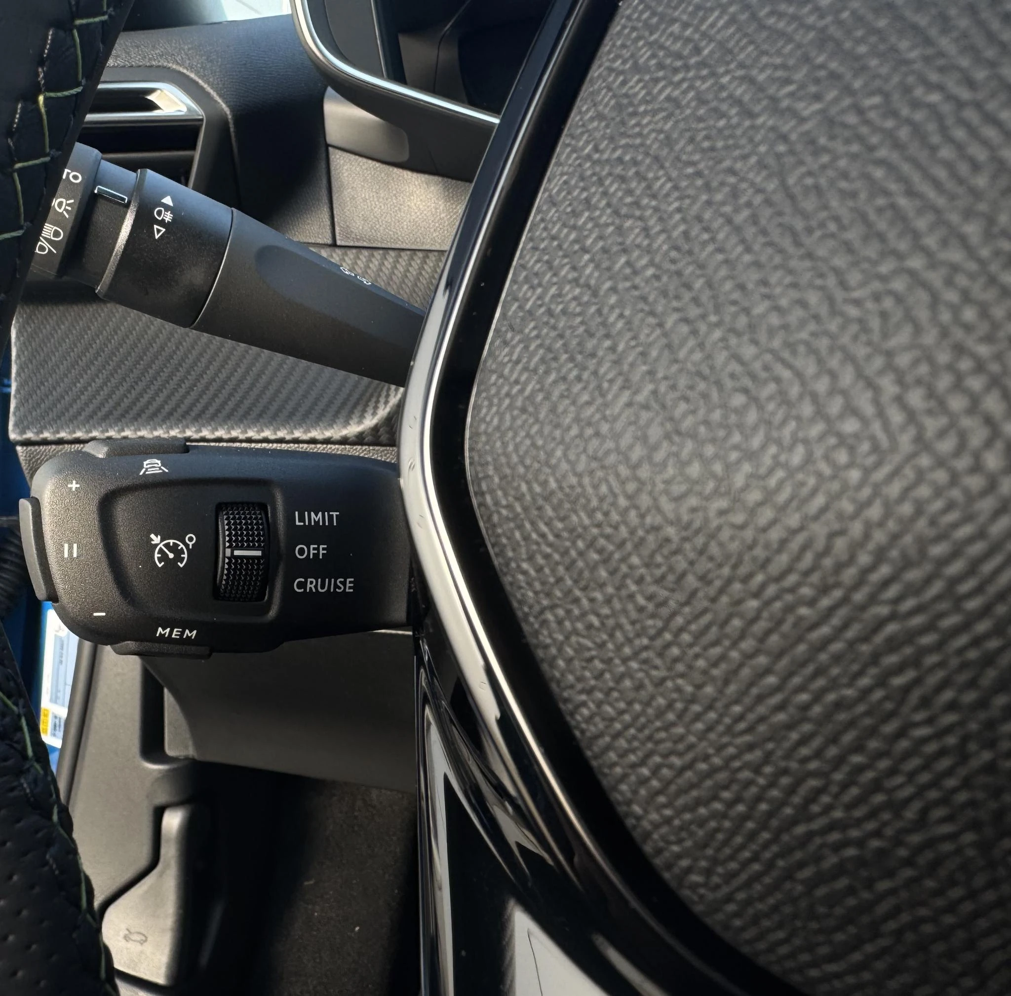 Peugeot-e-2008-image-20