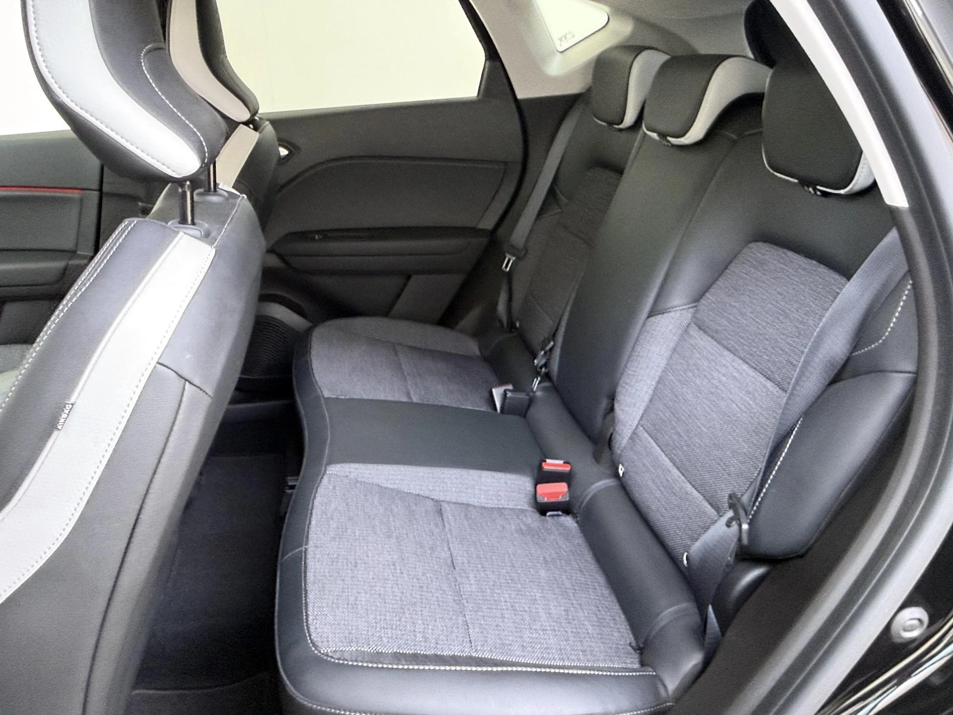 Renault-Captur-image-15