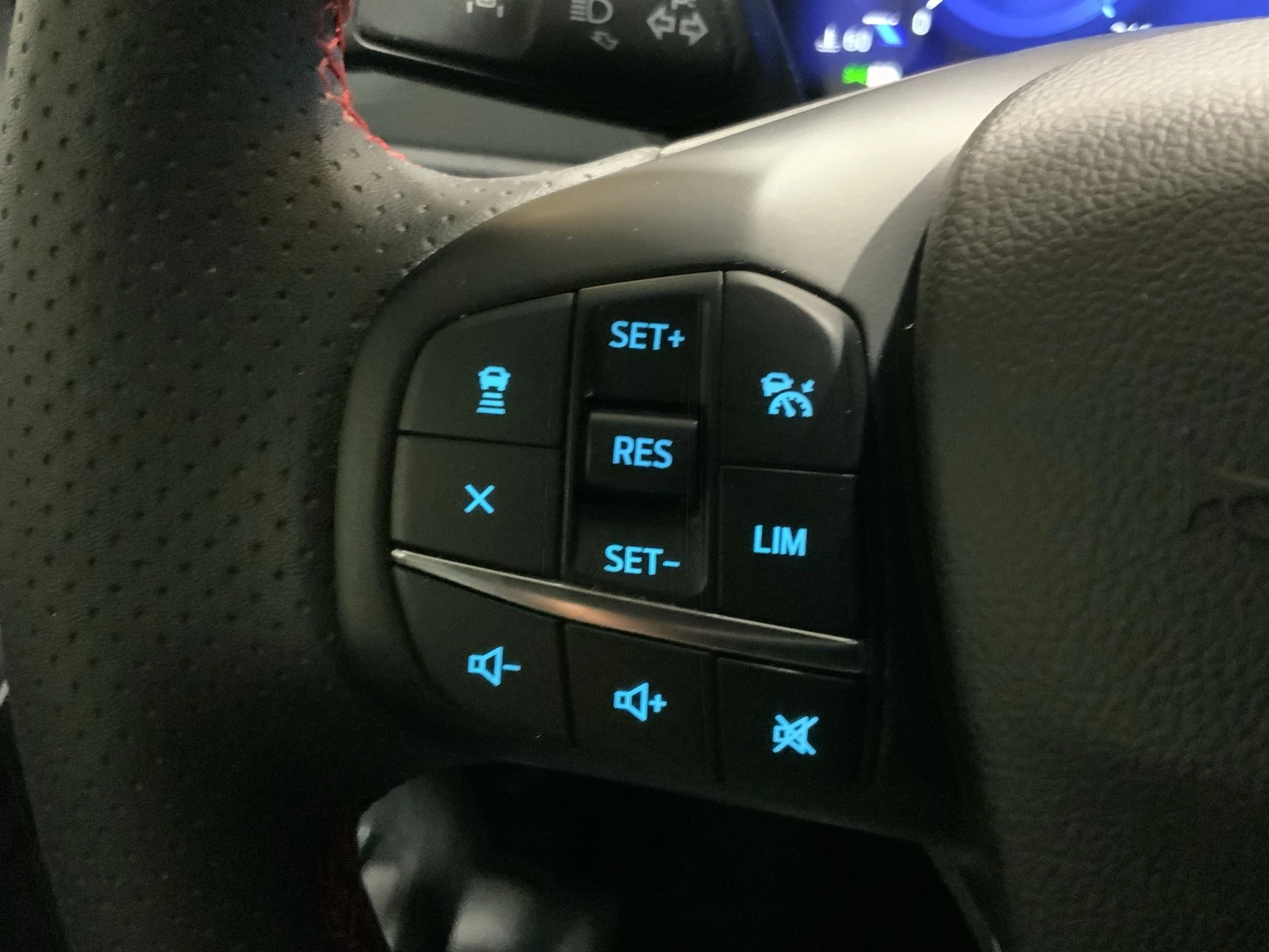 Ford Kuga ST-Line X*PANO*AHK*KAM*ACC*NAVI*SOUND-SYS. LED Pano SHZ 4xSHZ