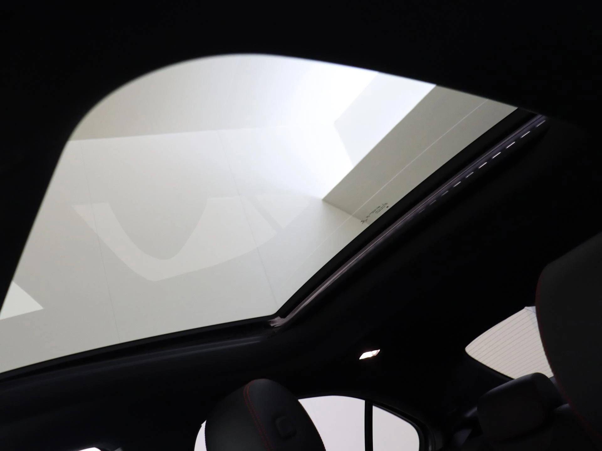 Mercedes-Benz-A-Klasse-image-27