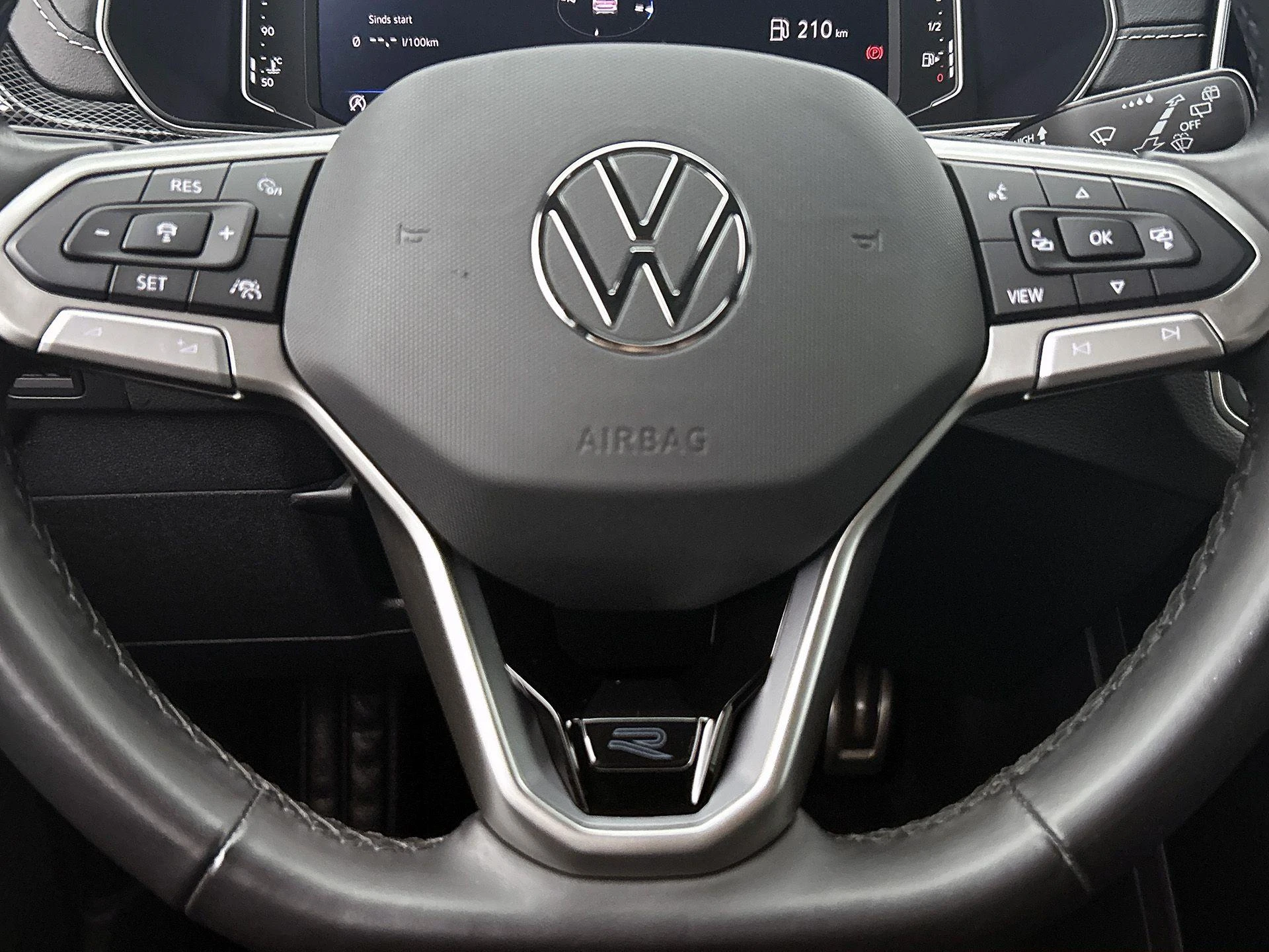Volkswagen-T-Cross-image-35