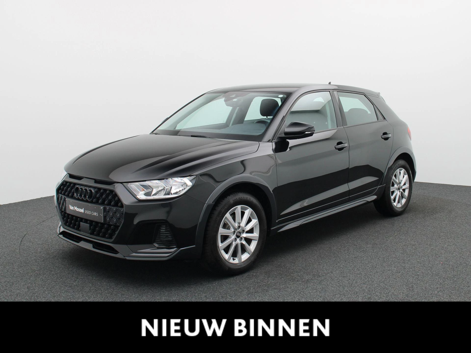 Audi-A1-image-0