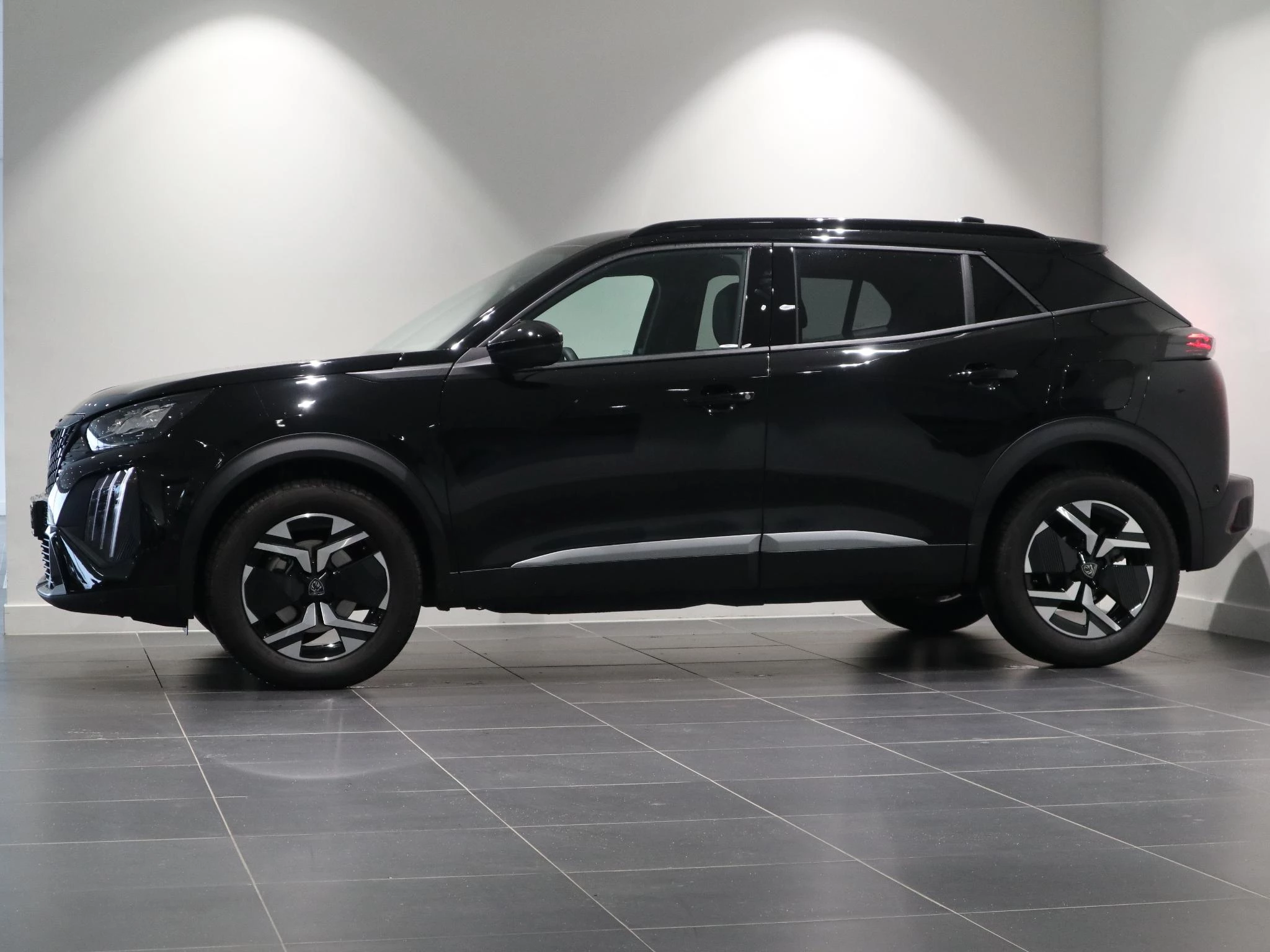 Peugeot-2008-image-3