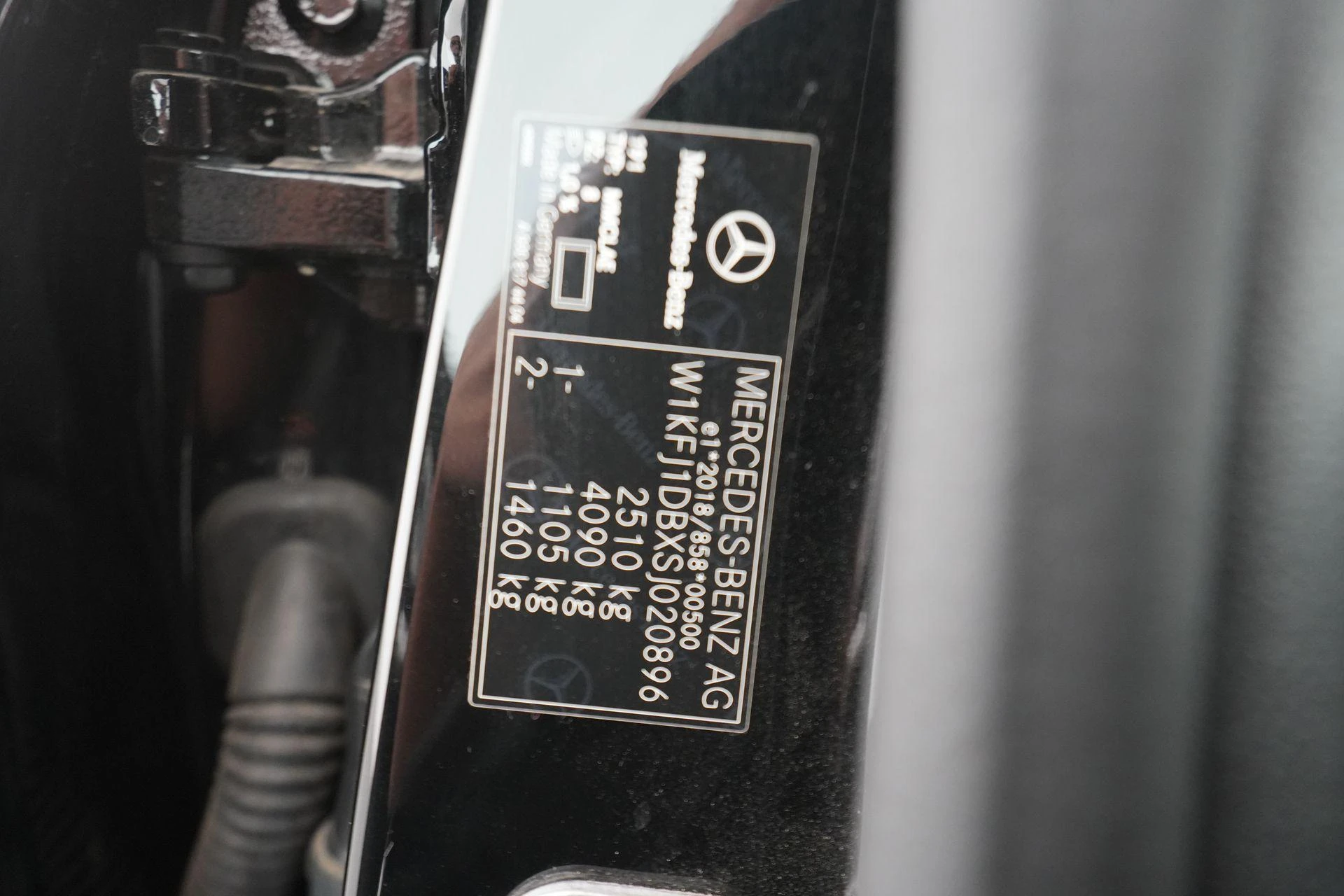 Mercedes-Benz-CLA-image-18