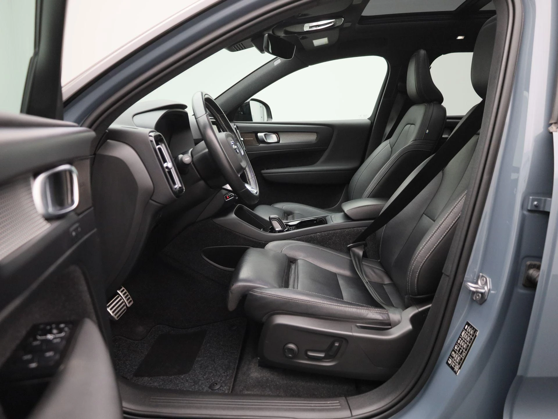 Volvo-XC40-image-11