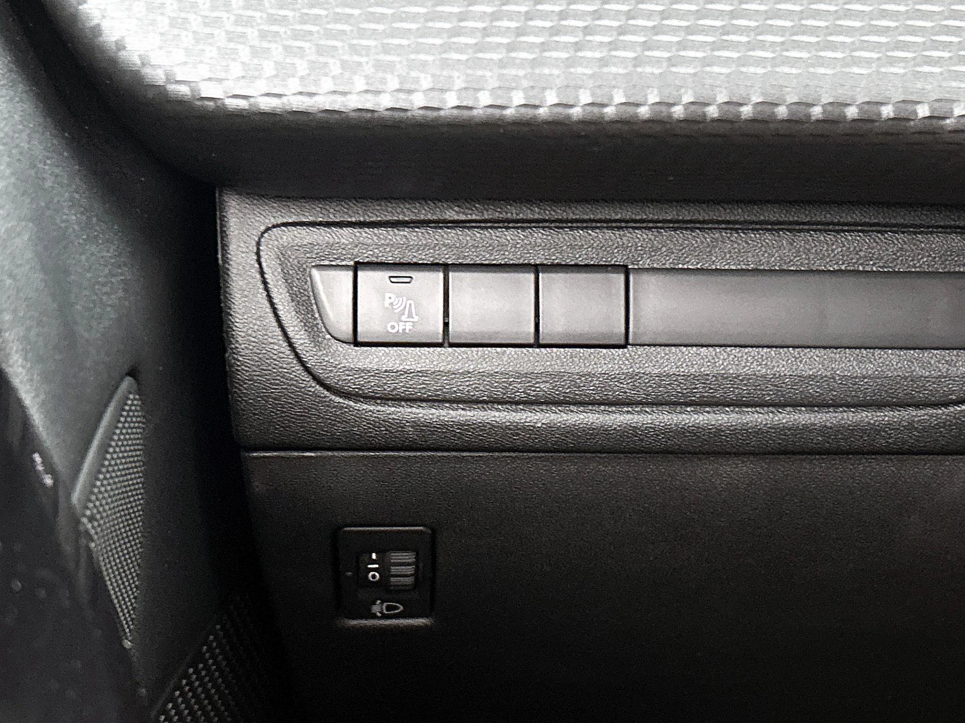 Peugeot 208 1.2 PureTech Blue Lease Executive