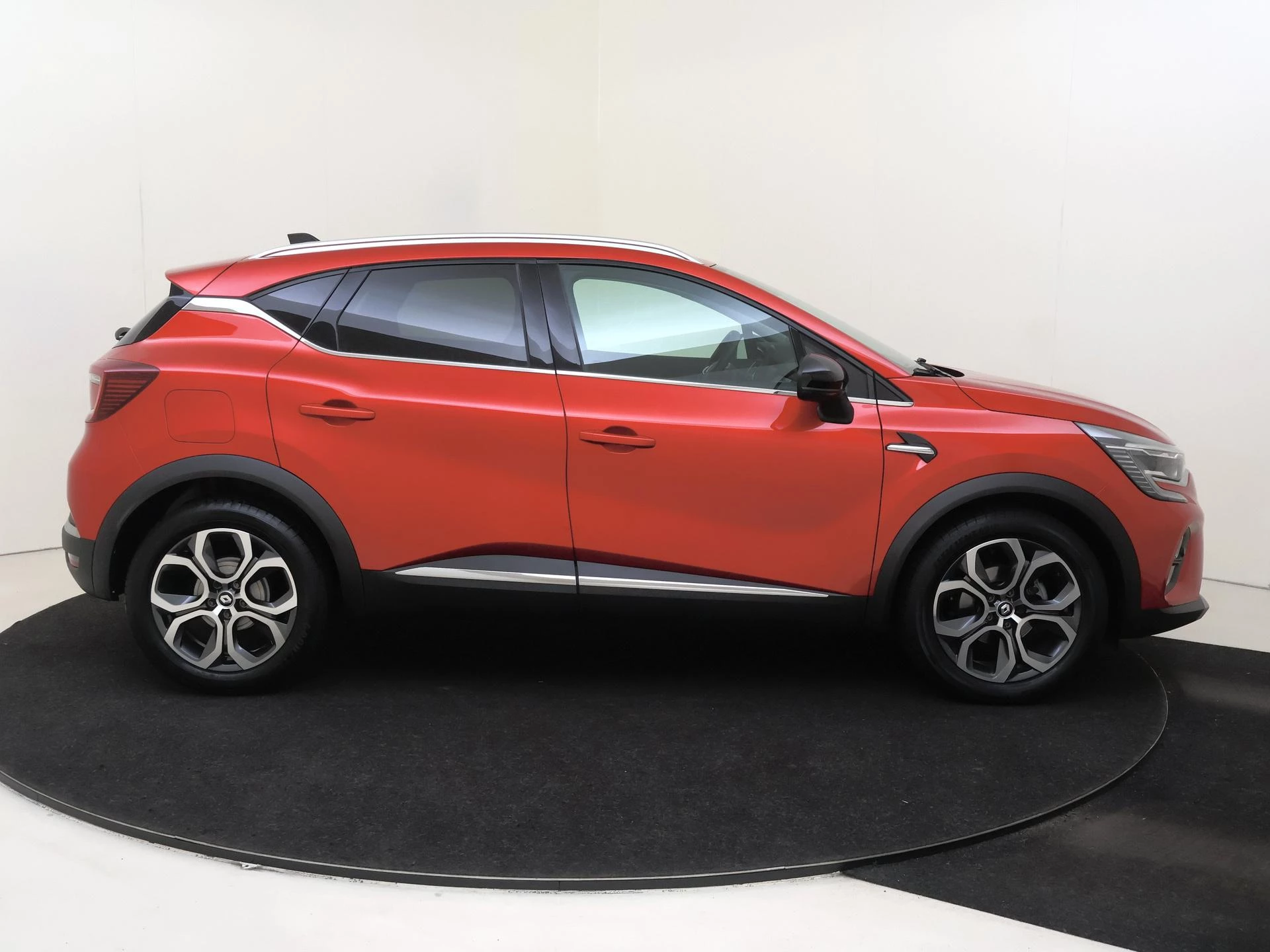 Renault-Captur-image-8