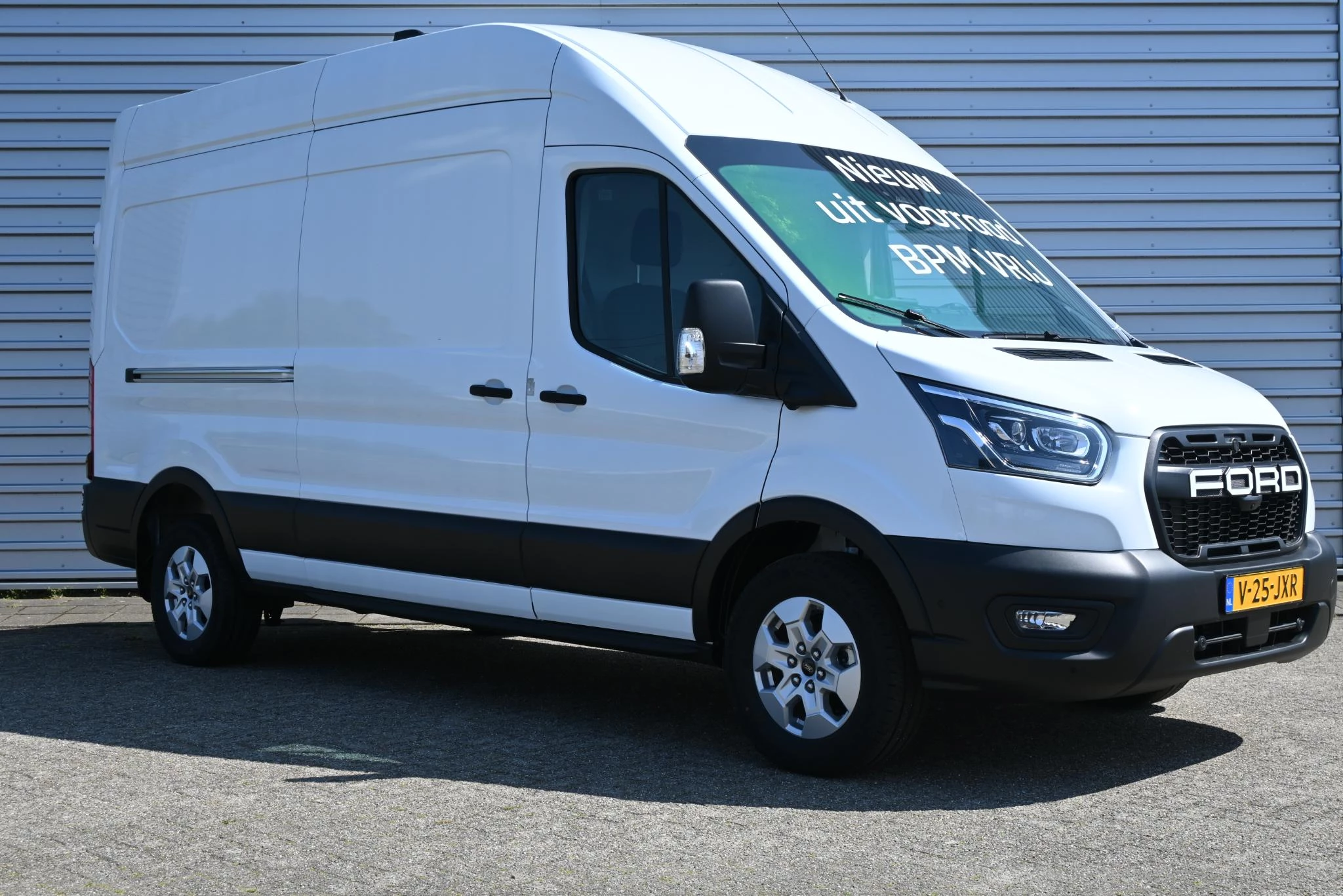 Ford-Transit-image-2