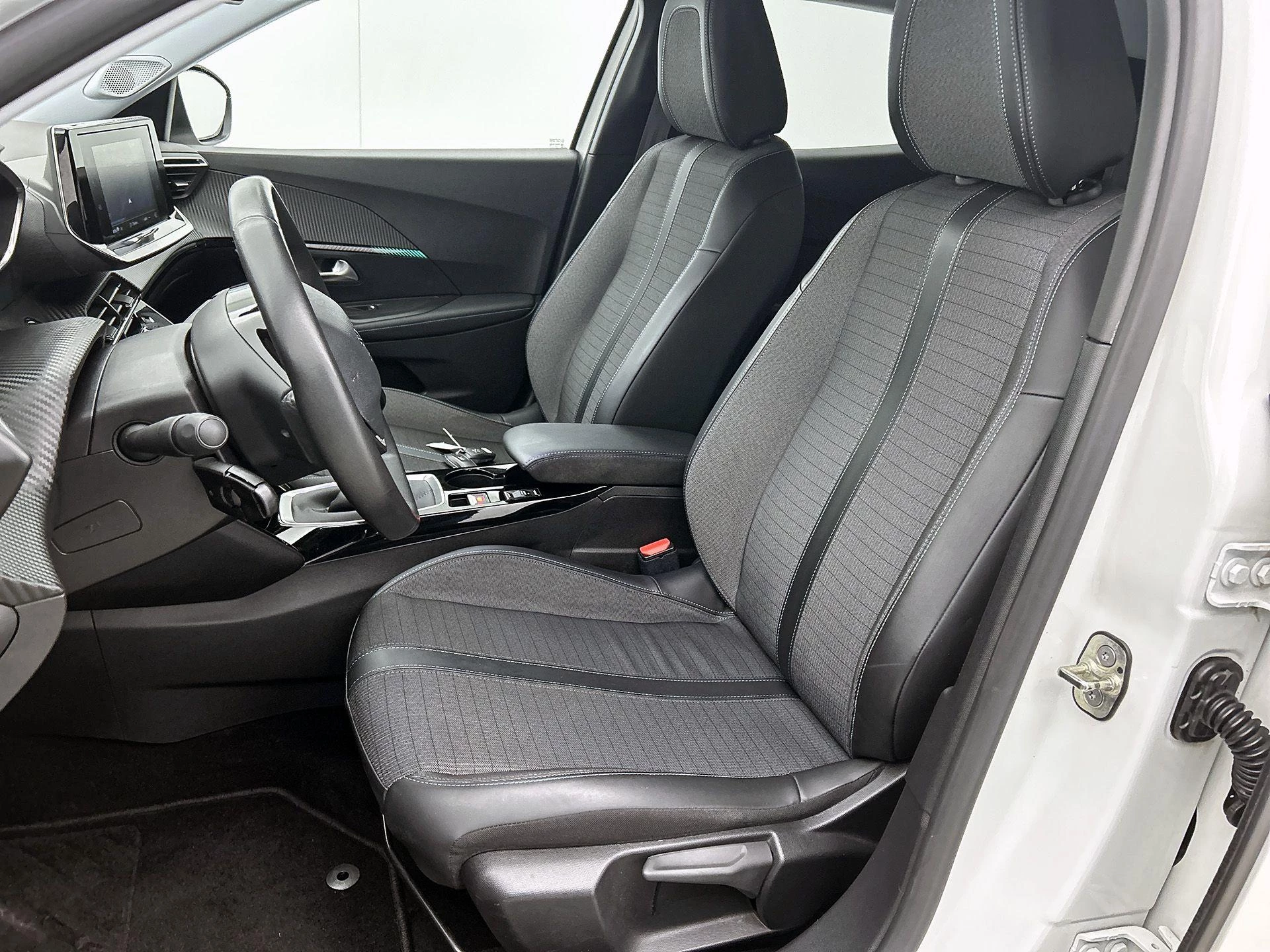 Peugeot-2008-image-36