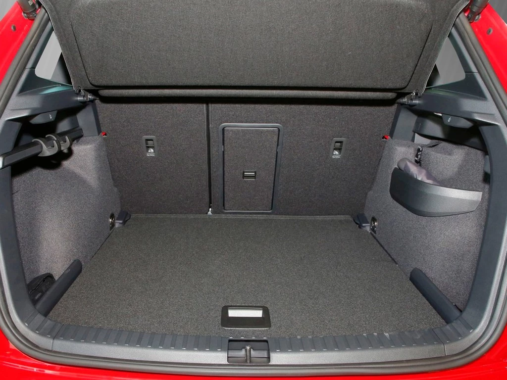 Škoda Karoq Sportline 2.0 TSI UPE 55.100 4x4 Familie