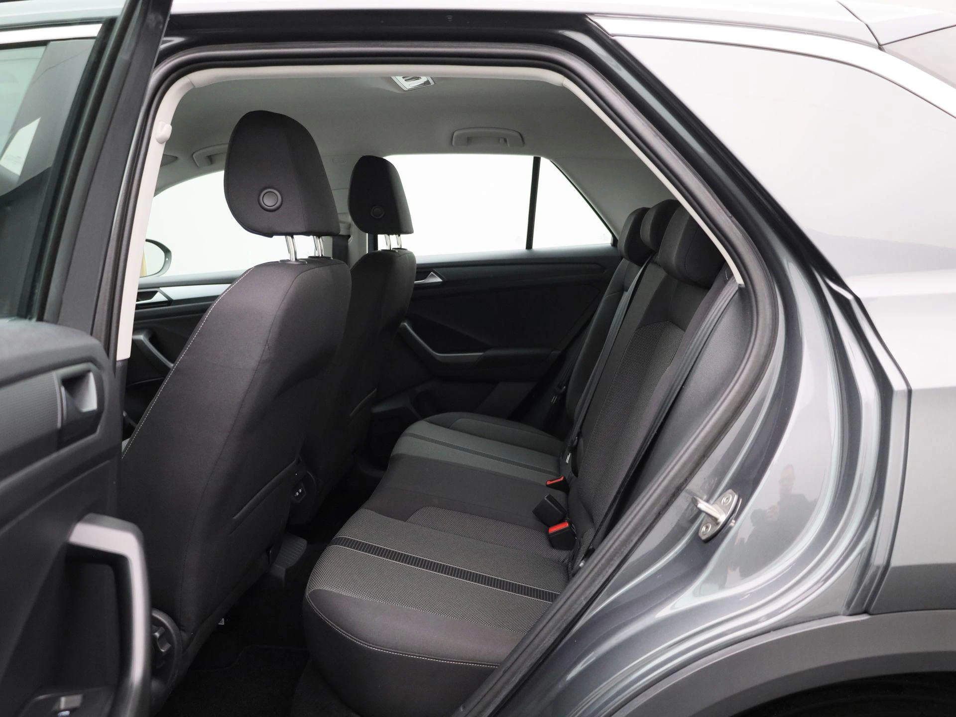 Volkswagen-T-Roc-image-9