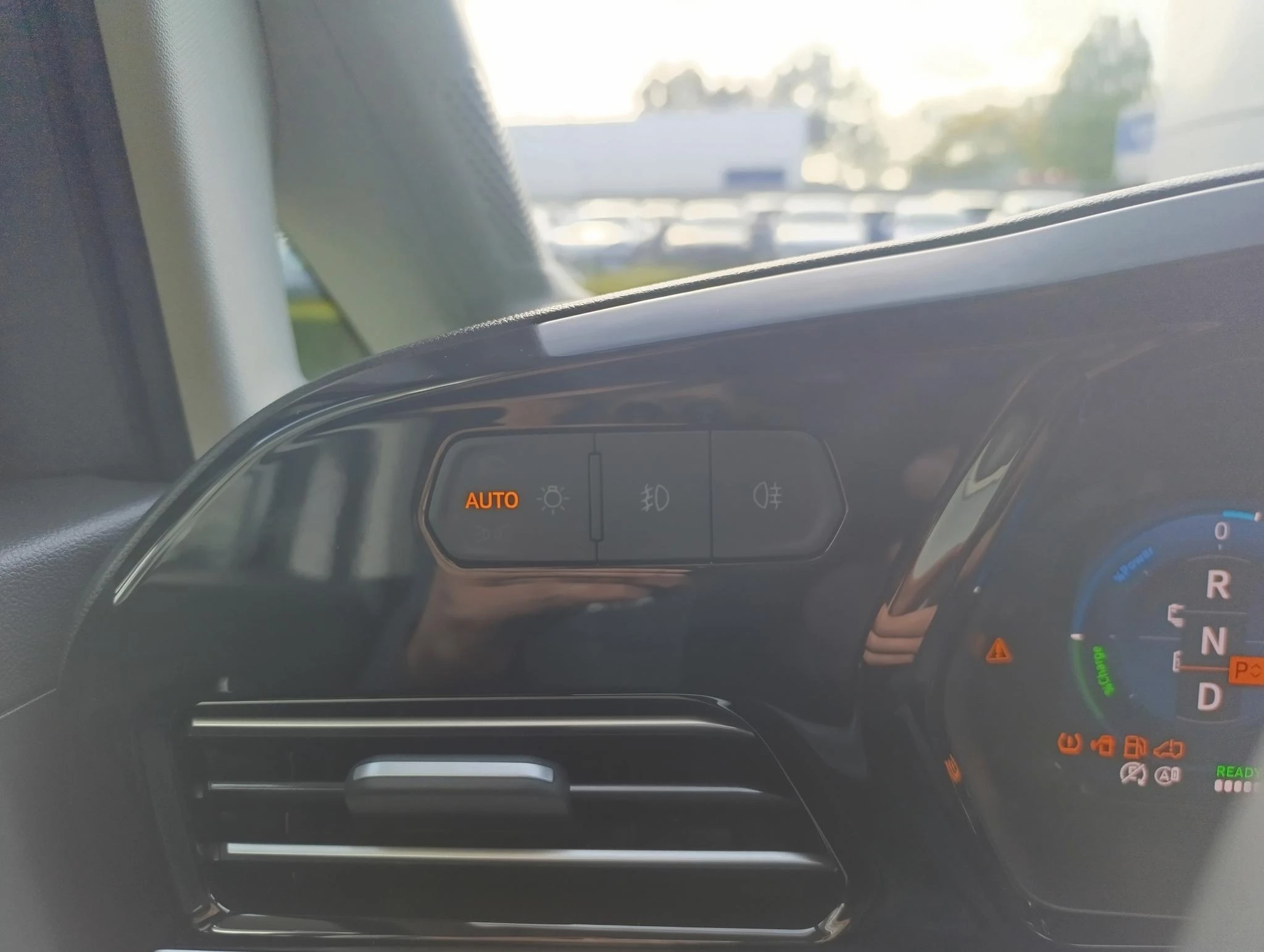 Ford-Transit Connect-image-15