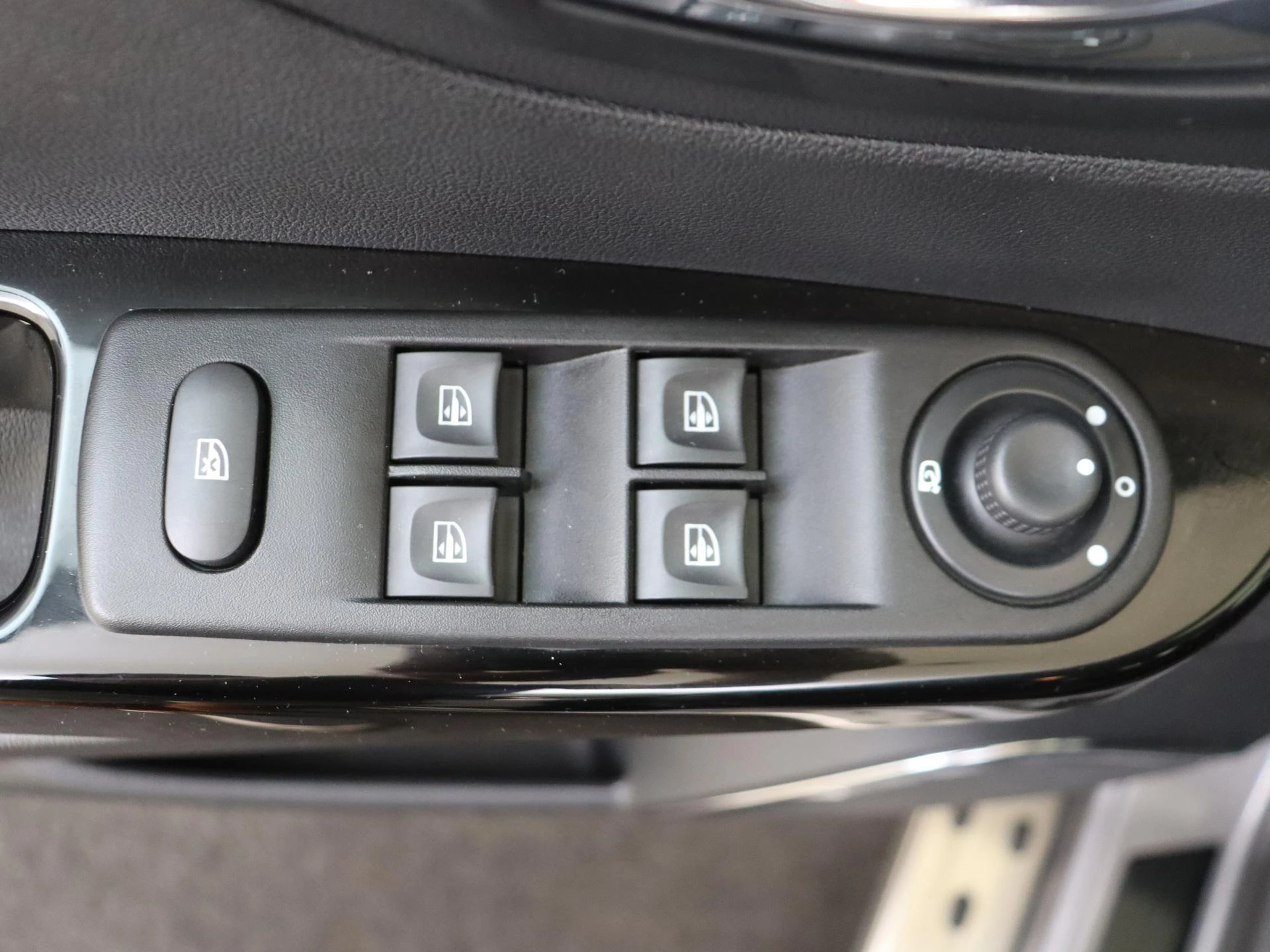 Renault-Captur-image-26