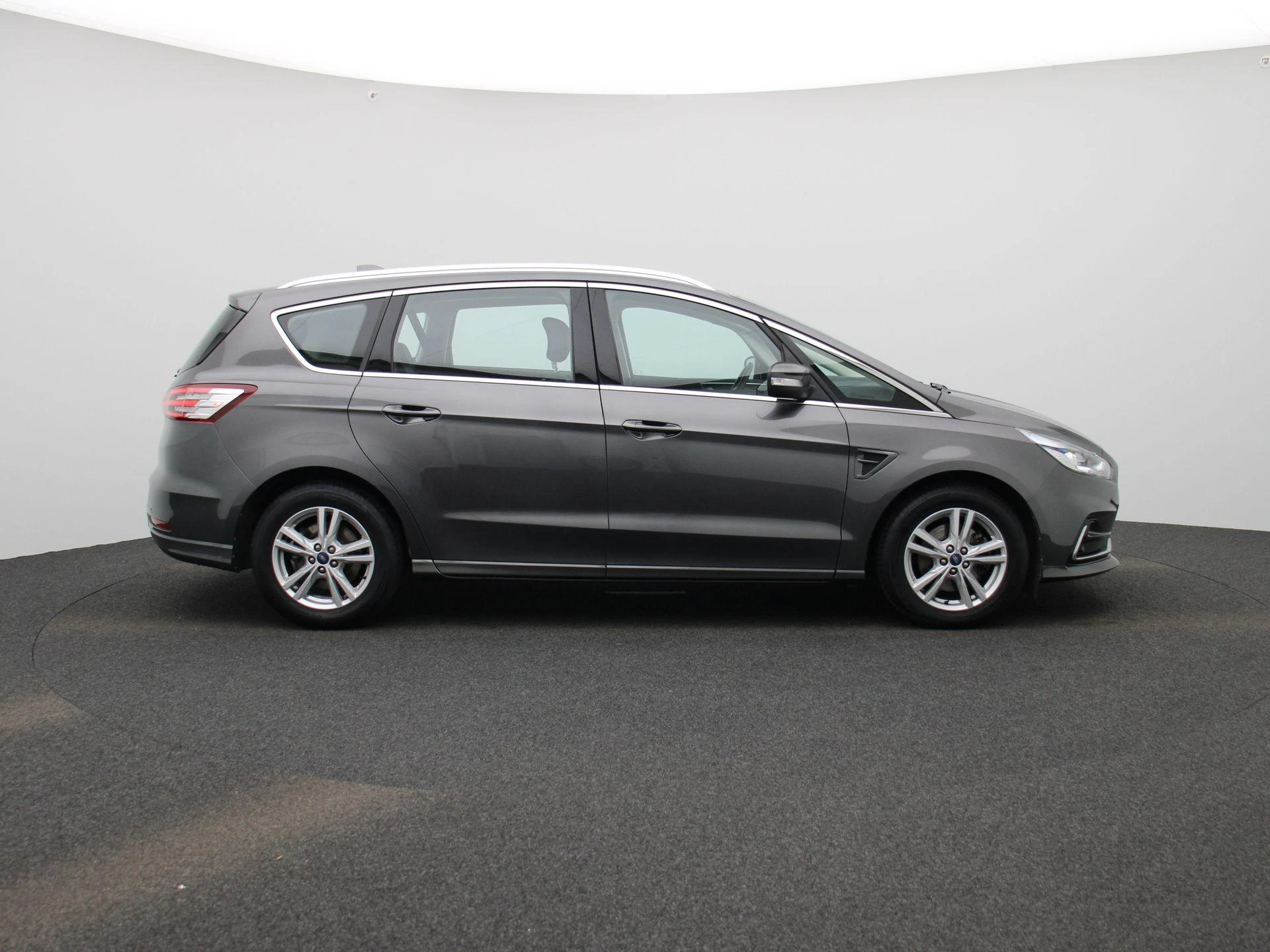 Ford-S-Max-image-5